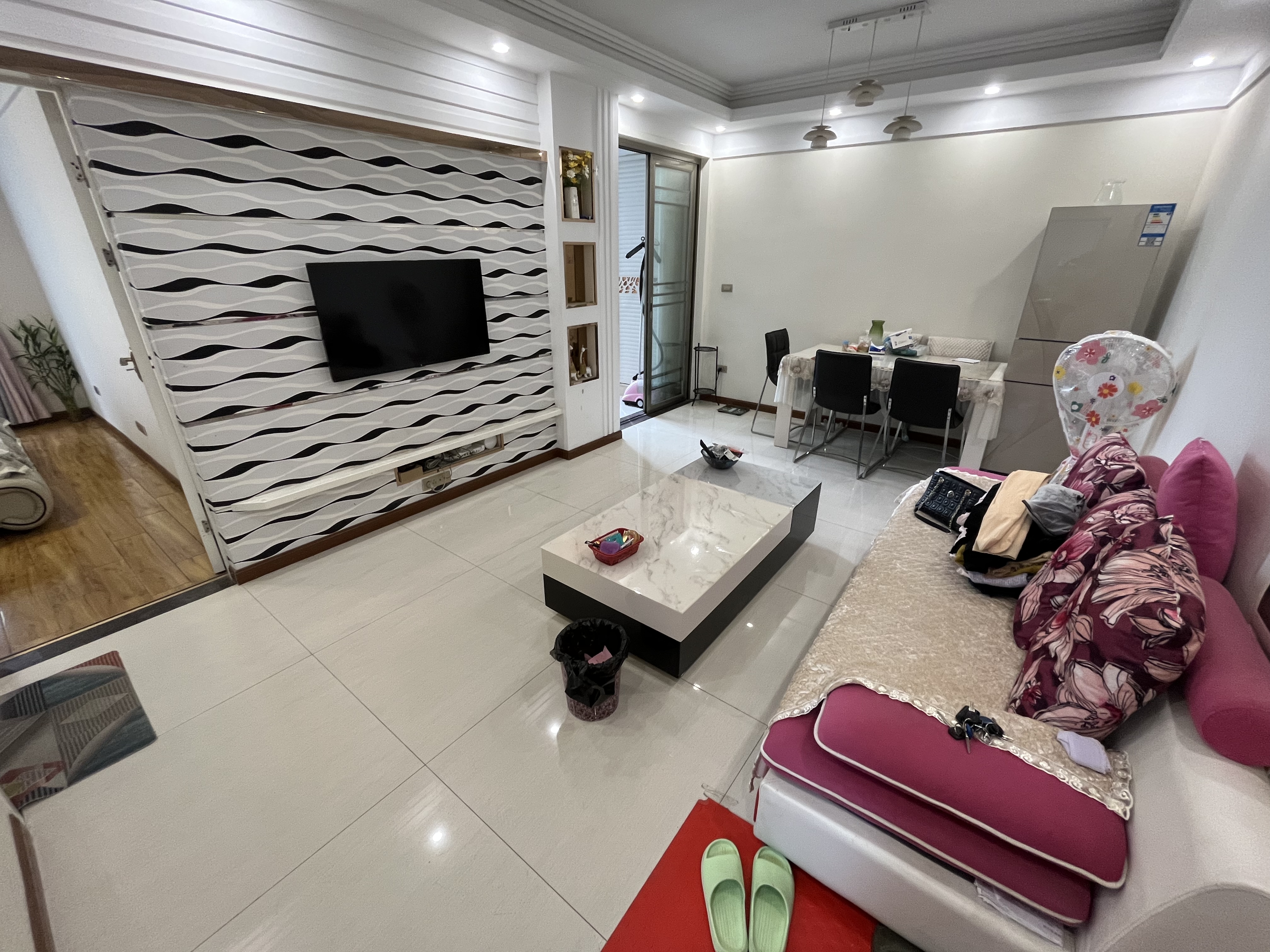 翰墨苑 精装小两房 意中对面