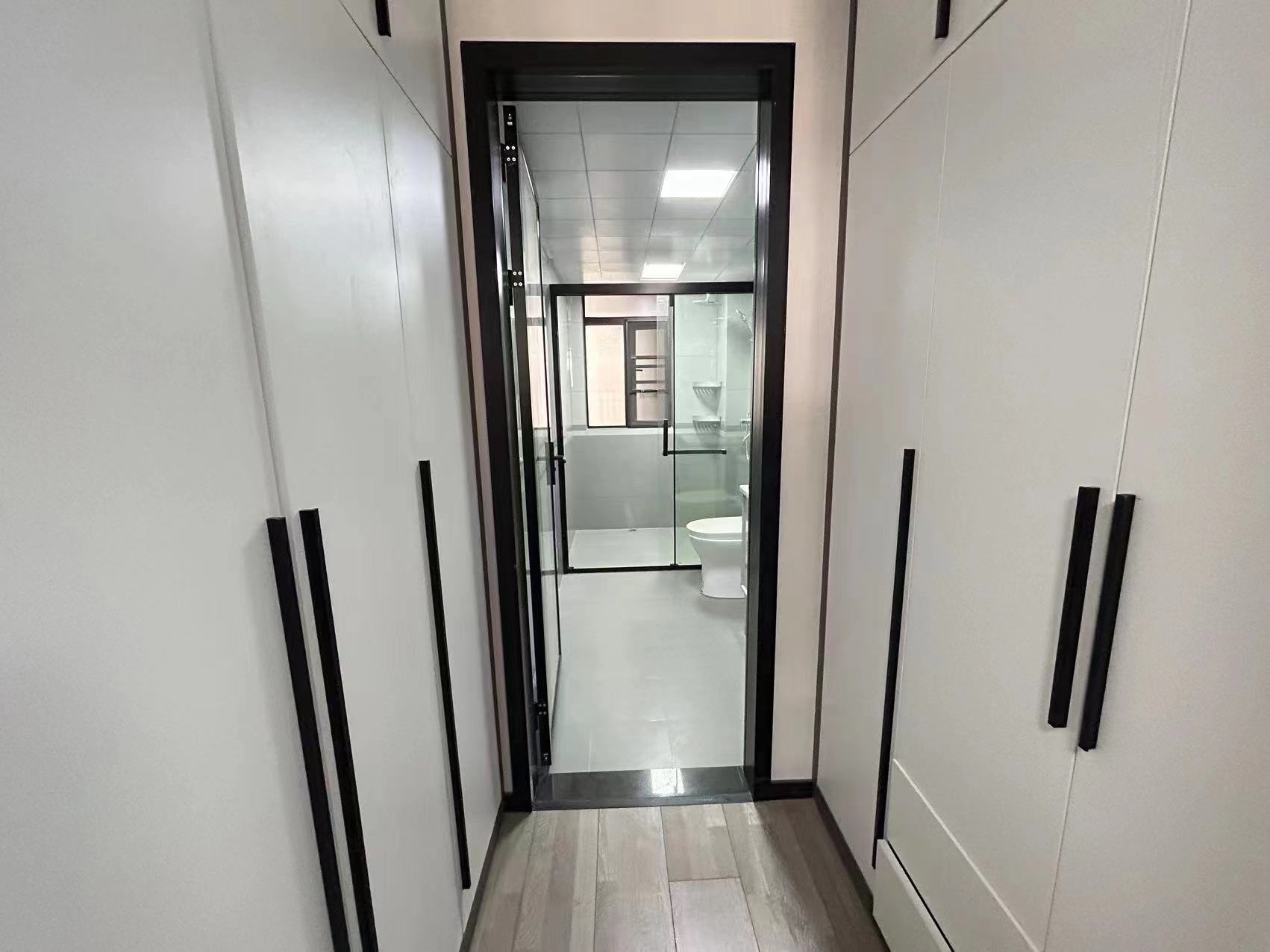 御湖世家全新装修带车位直接领包入住