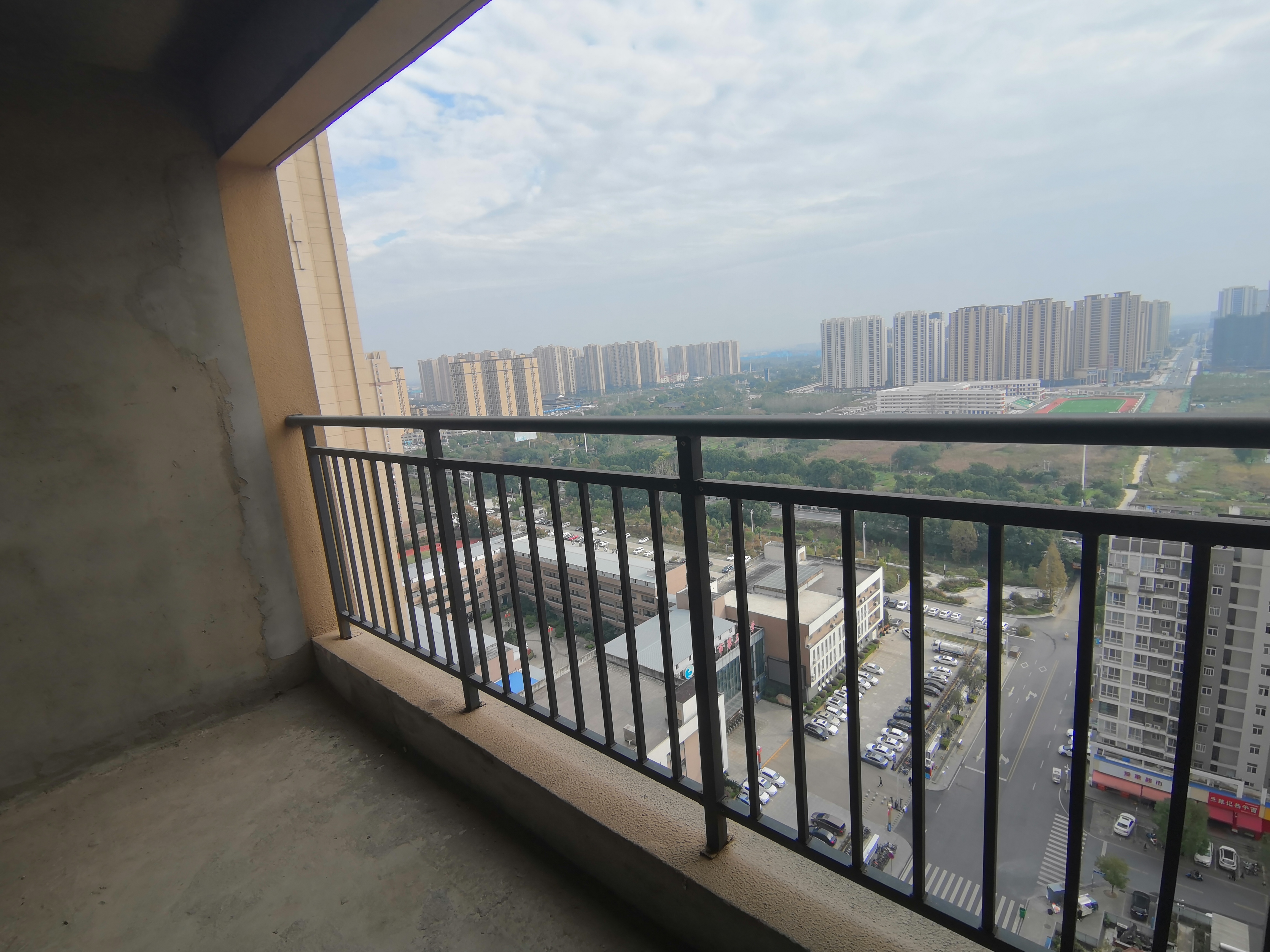 元泰清华园 阳台看得见叁仲全貌 好楼层 满五