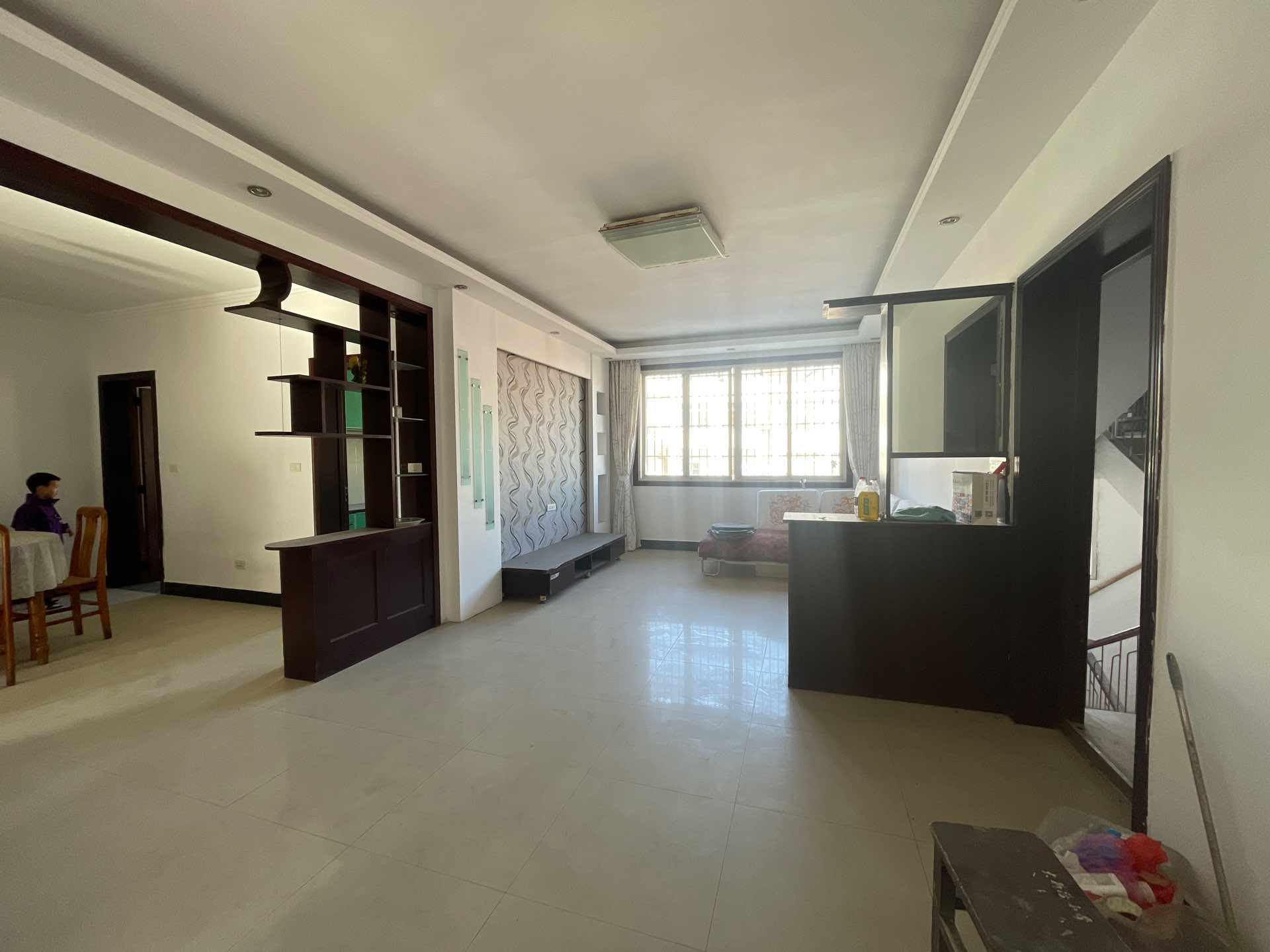 大新路笑雪对面 采光好，装修保养好