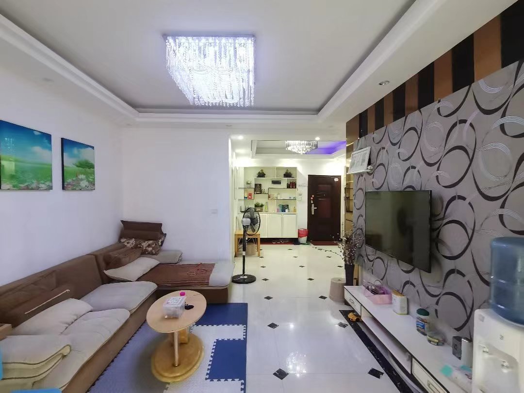 中央华府.精装大两房.证件满二.看房方便