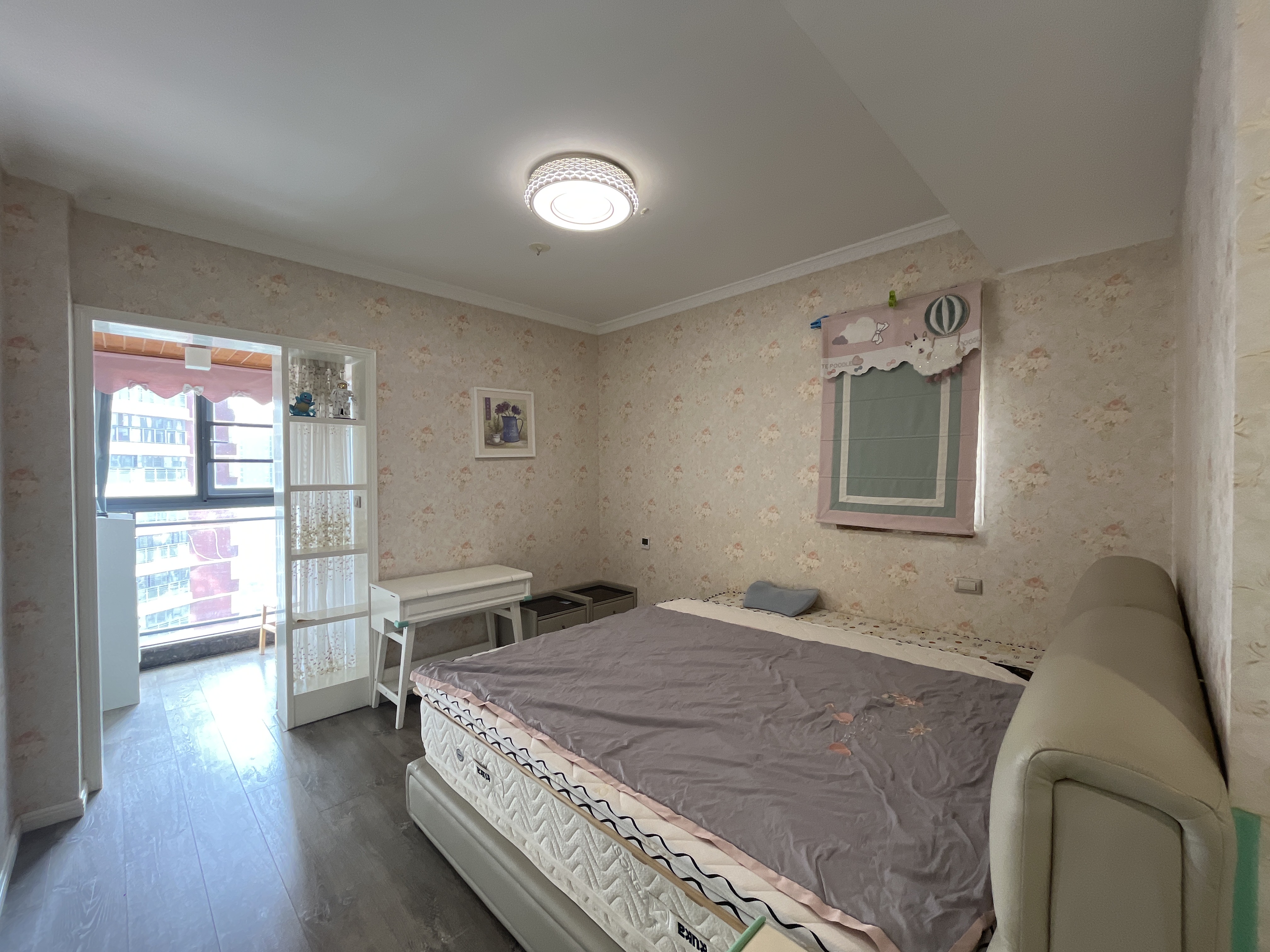 福星城中间楼层带地暖中央空调带车位看房方便