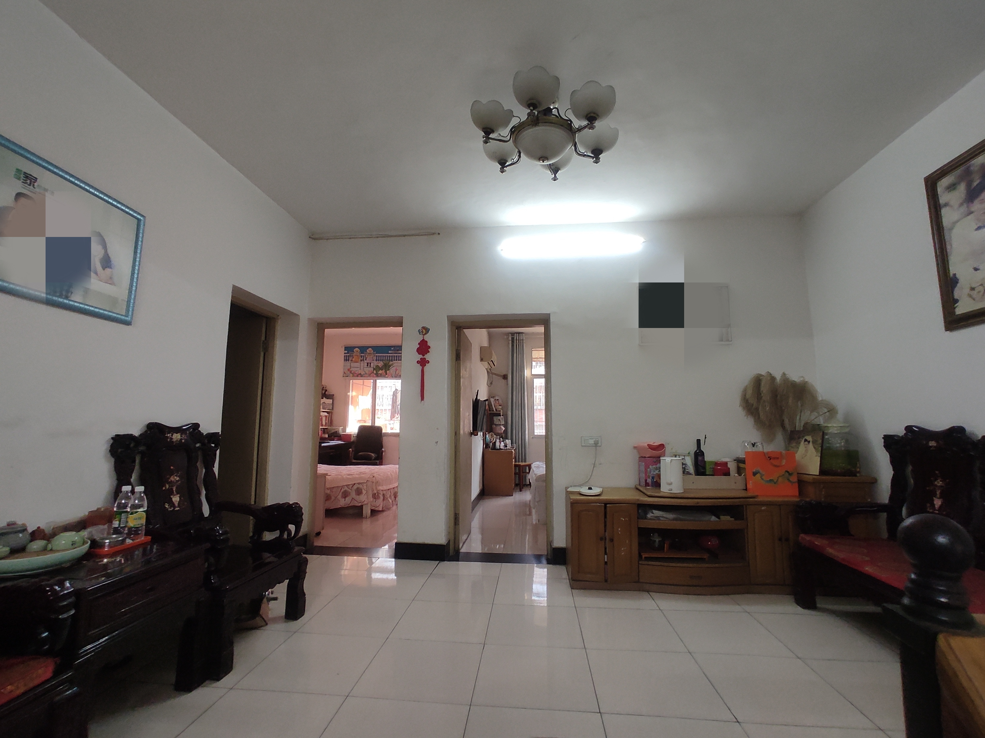 永乐小区.精装三房.房子成色新.看房方便