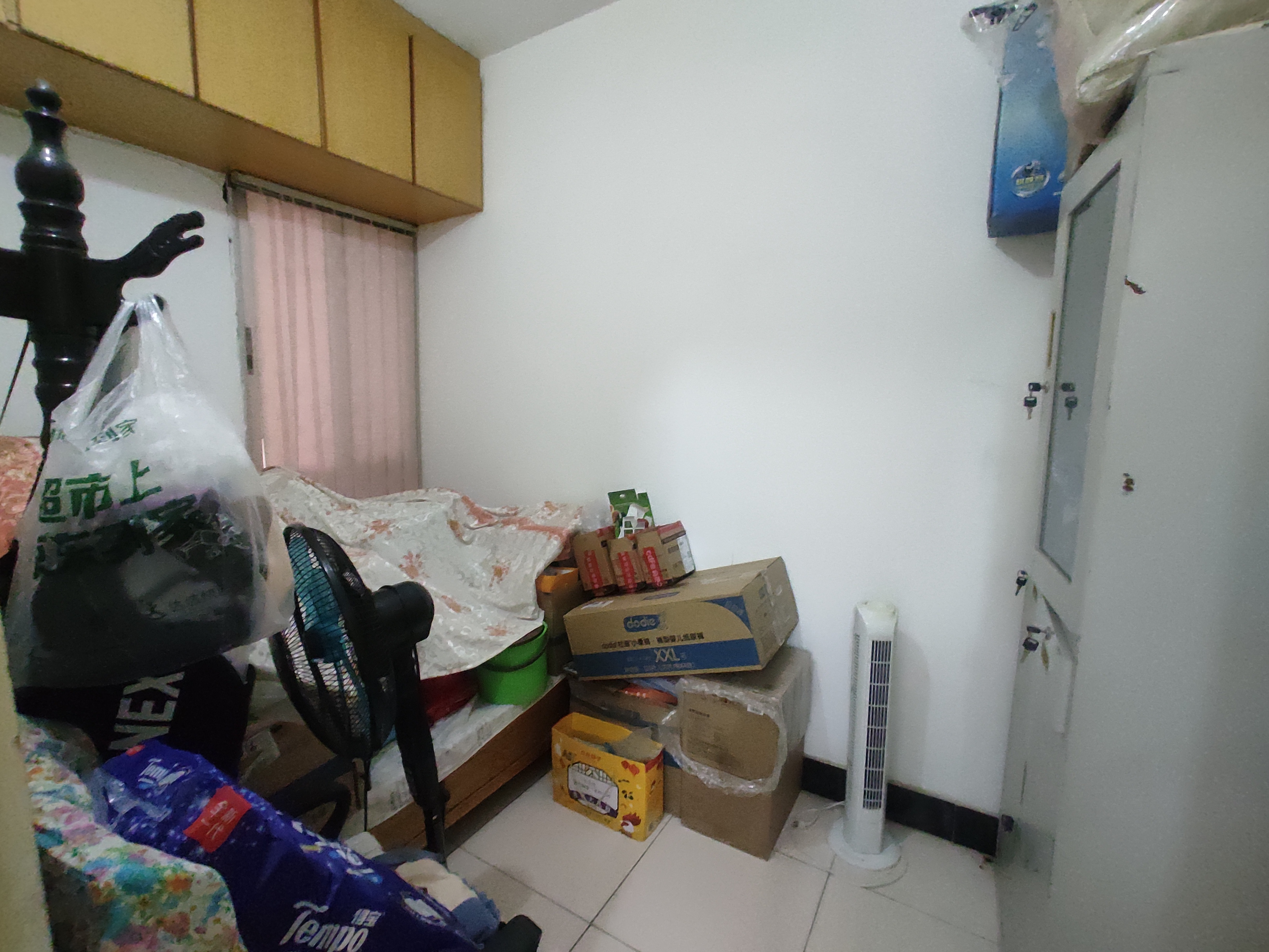 永乐小区.精装三房.房子成色新.看房方便