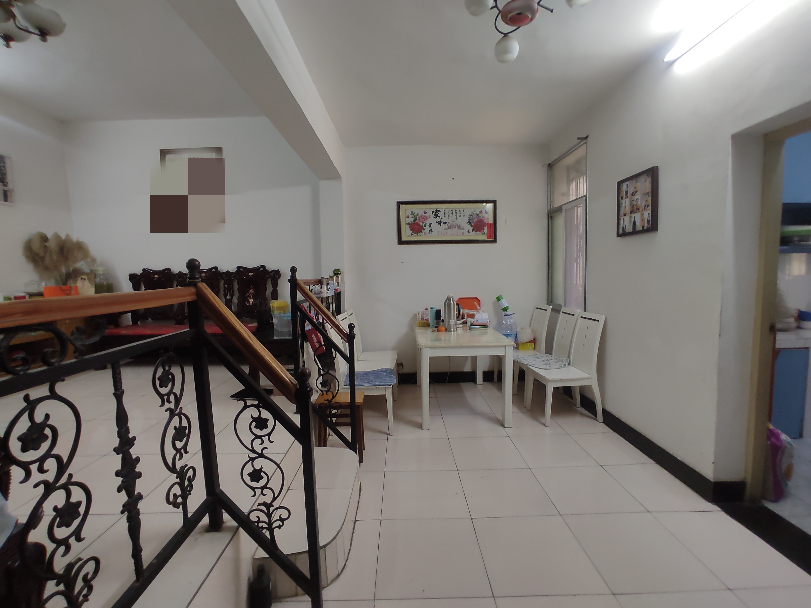 永乐小区.精装三房.房子成色新.看房方便