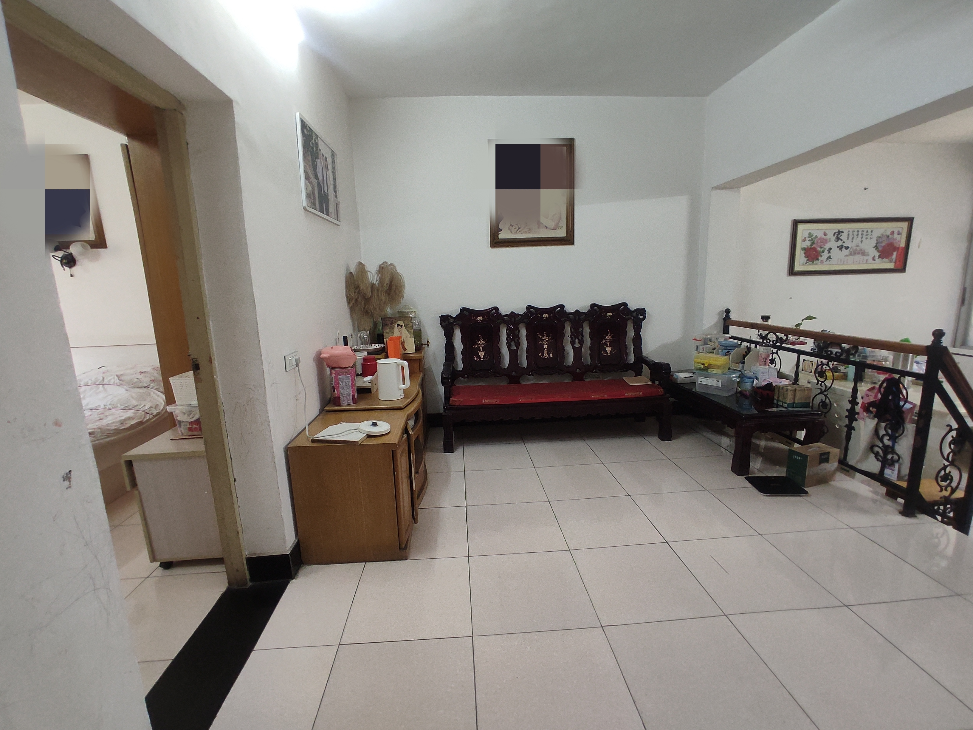 永乐小区.精装三房.房子成色新.看房方便