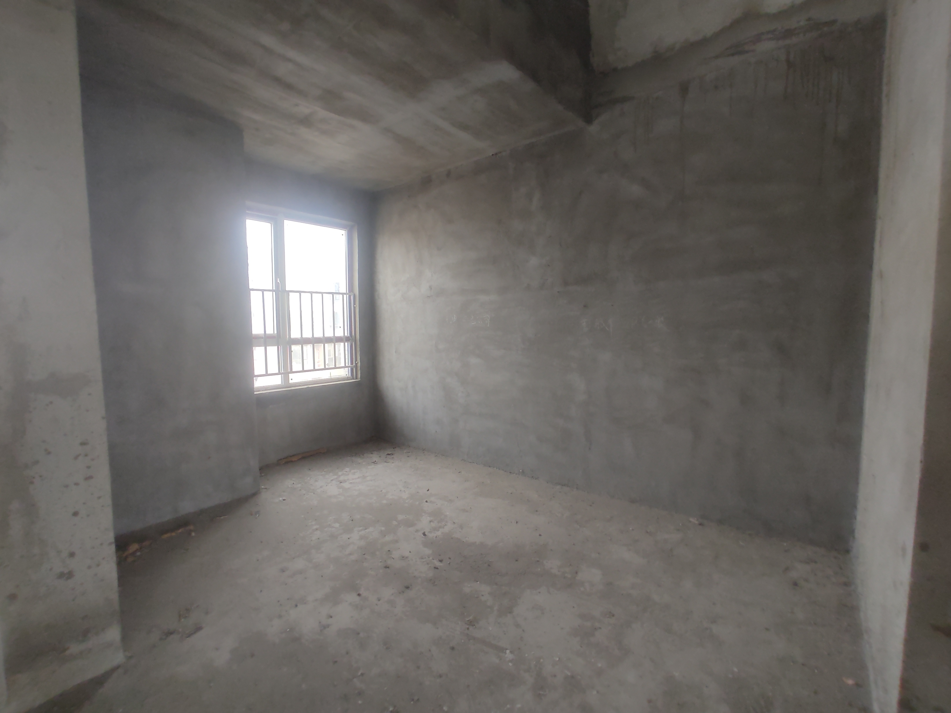 沔阳公馆.毛坯复式楼.小区环境好.出行方便.看房有钥匙