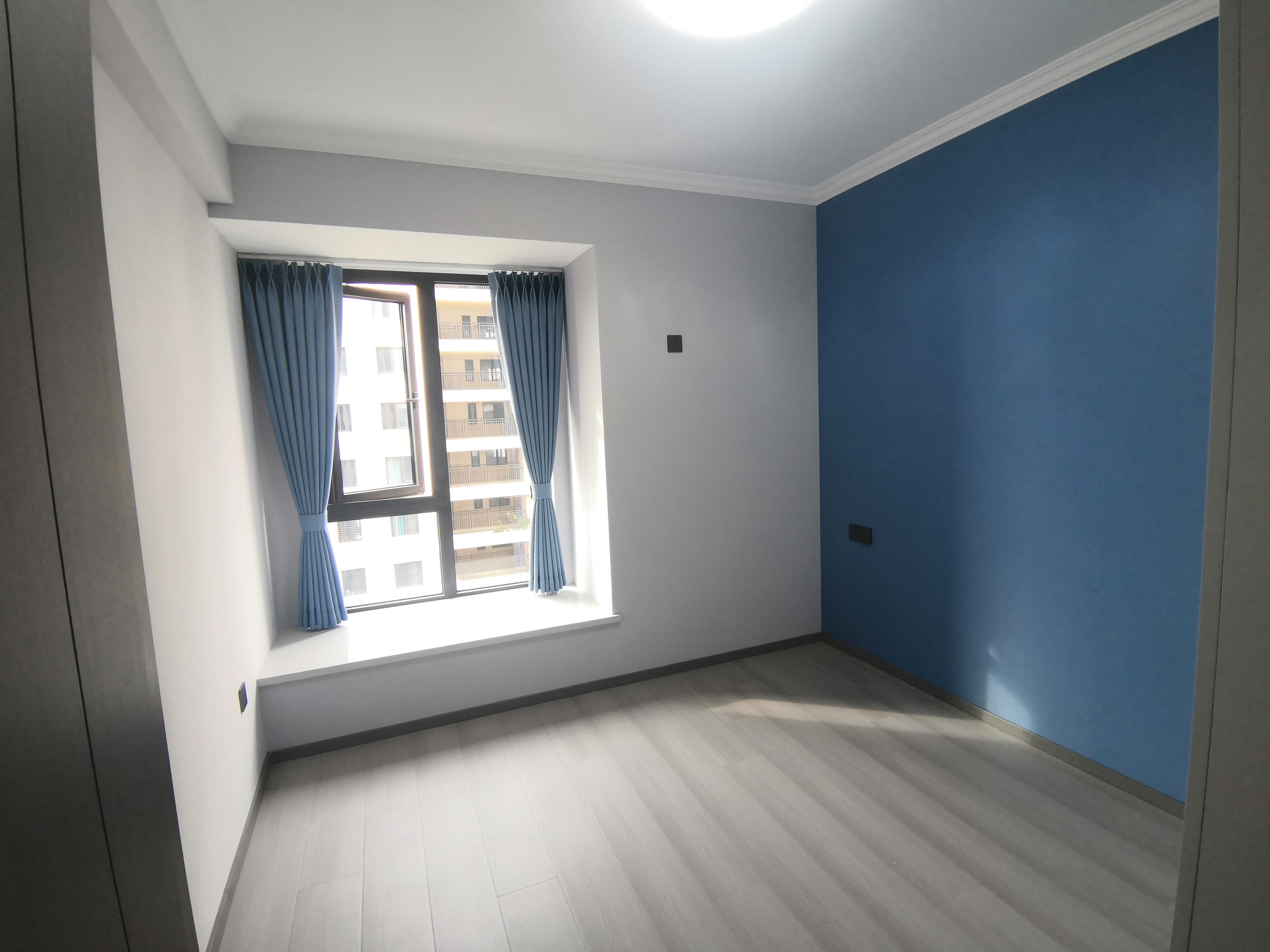 城西大盘祥生观澜府仙桃笑雪旁边四室两厅两卫亏本出售价格瞎好低看房方便