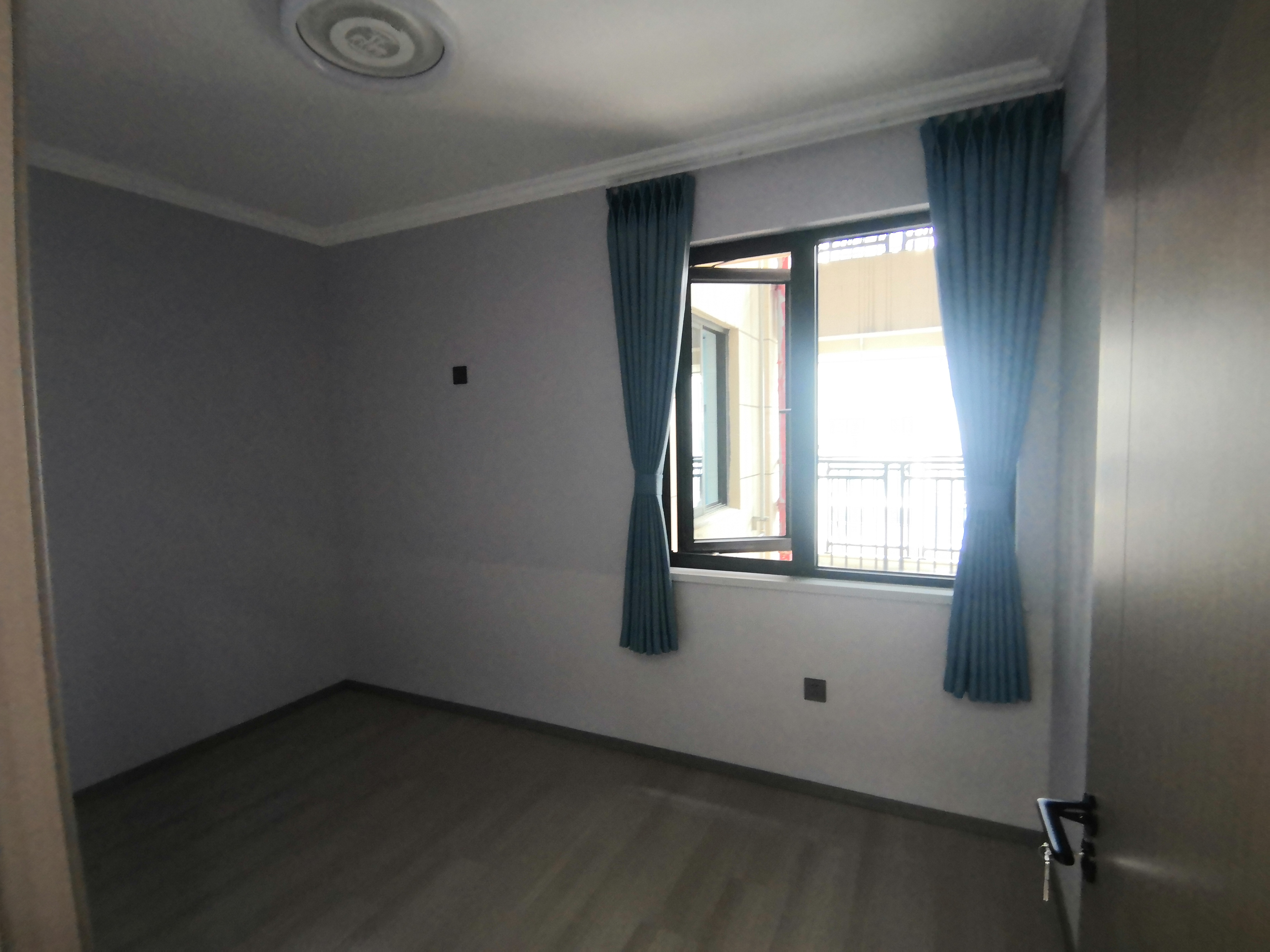 城西大盘祥生观澜府仙桃笑雪旁边四室两厅两卫亏本出售价格瞎好低看房方便