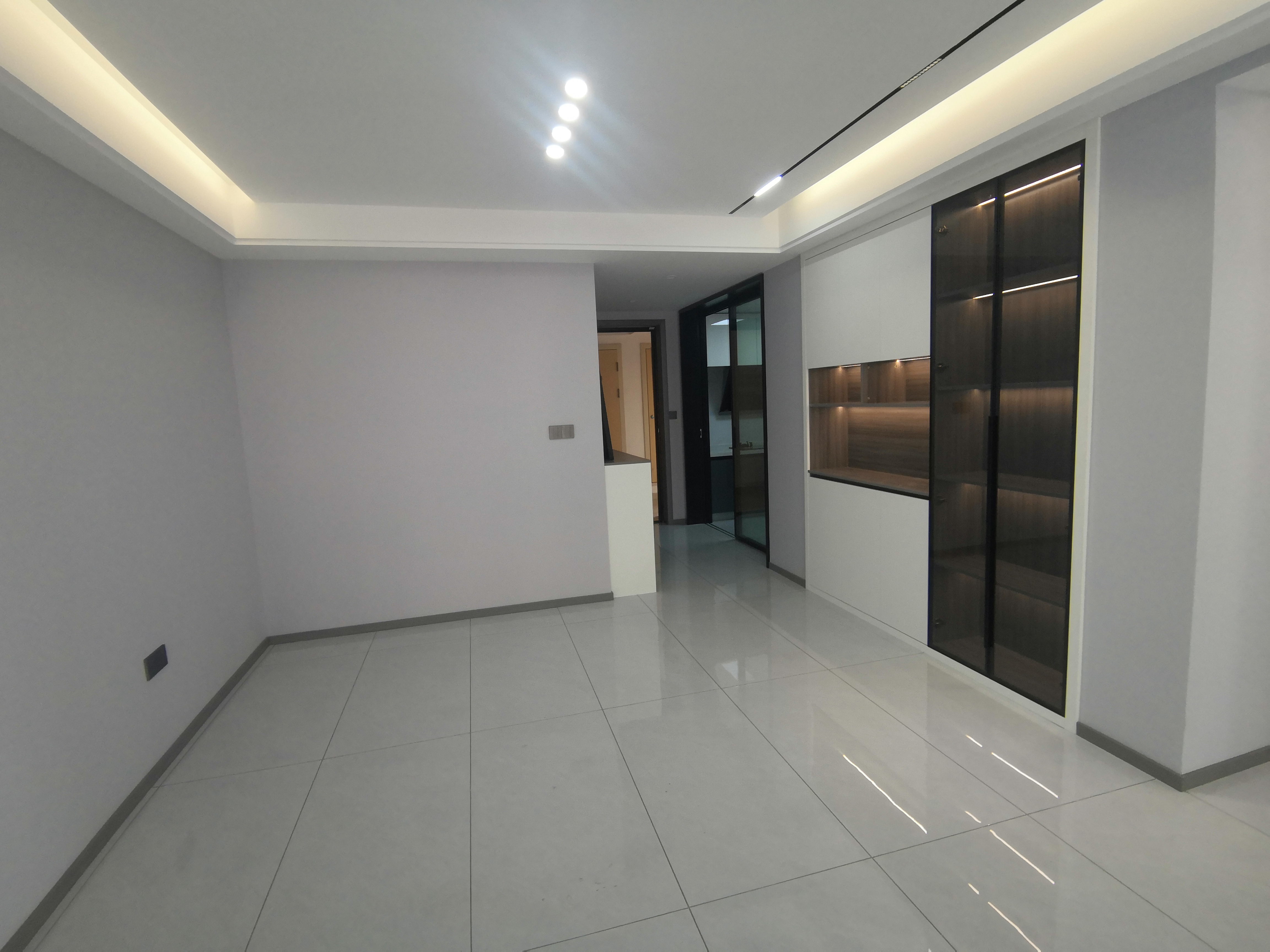 城西大盘祥生观澜府仙桃笑雪旁边四室两厅两卫亏本出售价格瞎好低看房方便