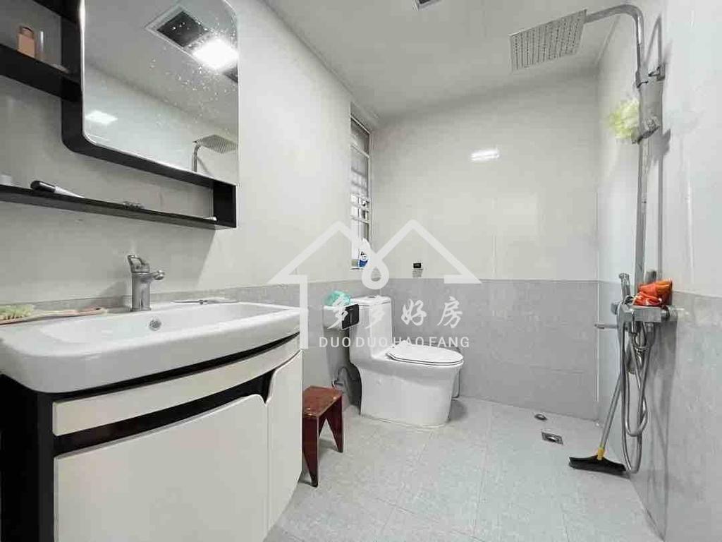 公园世家精装好房