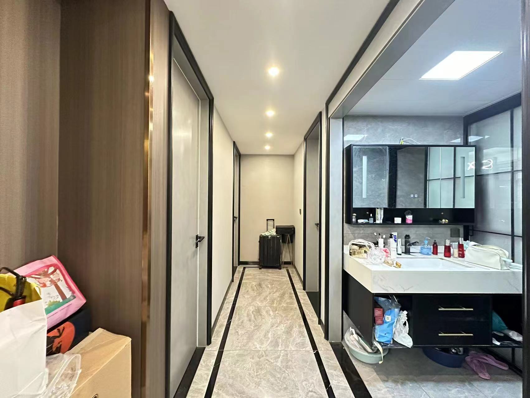 新城一号四期装修新中间楼层看房约