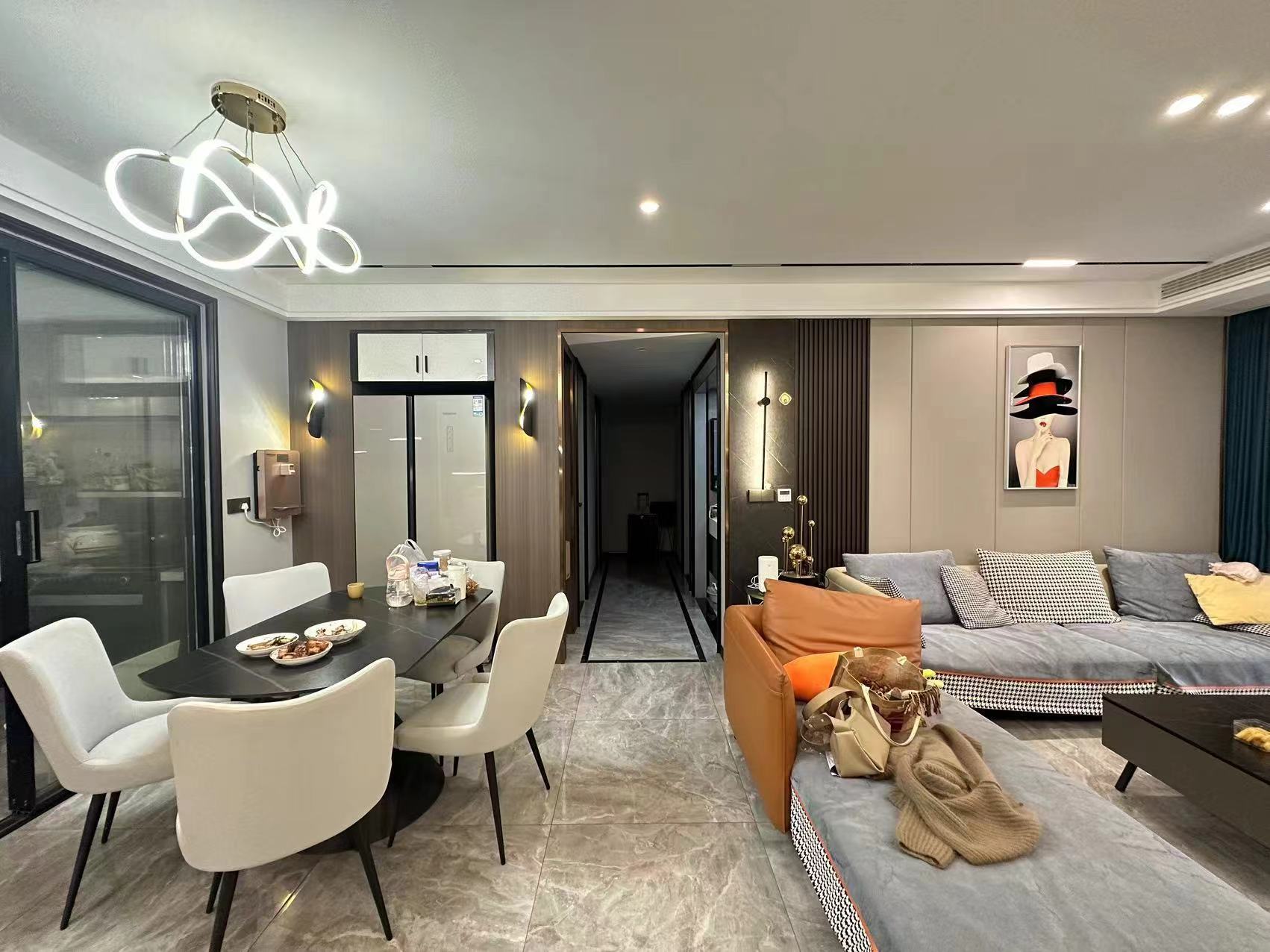 新城一号四期装修新中间楼层看房约