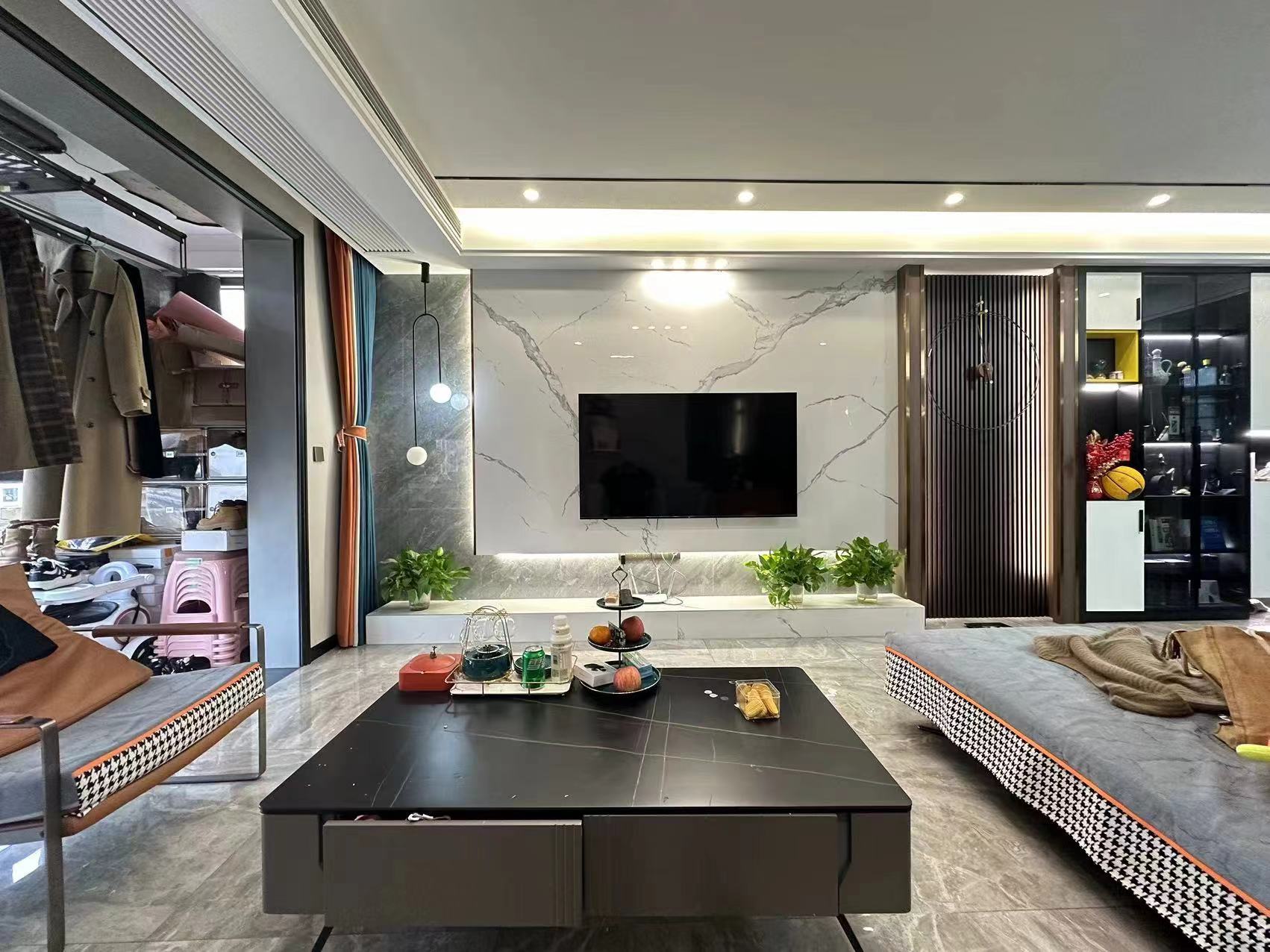 新城一号四期装修新中间楼层看房约