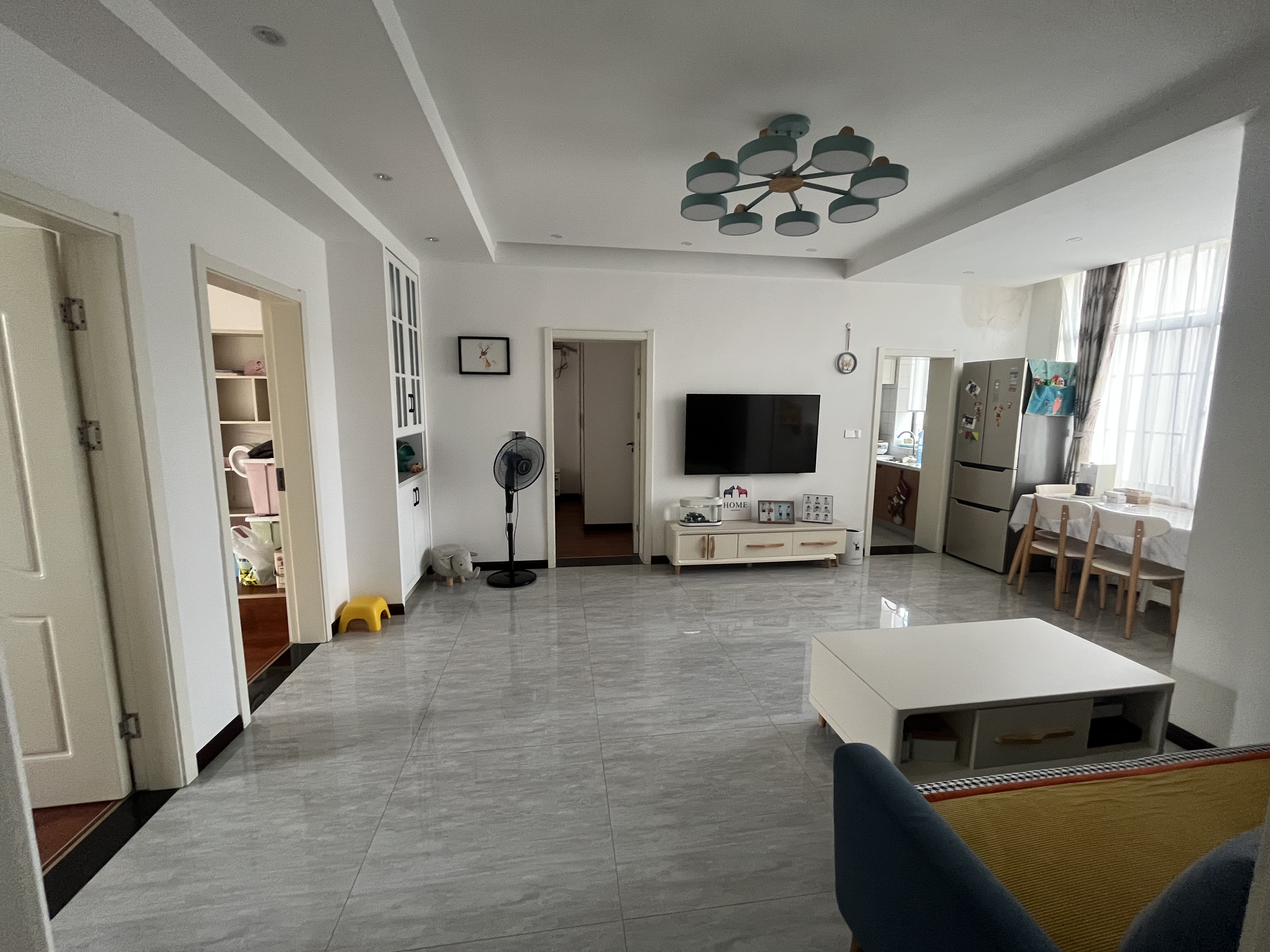 商城后面大新路惠联广场装修新看房方便