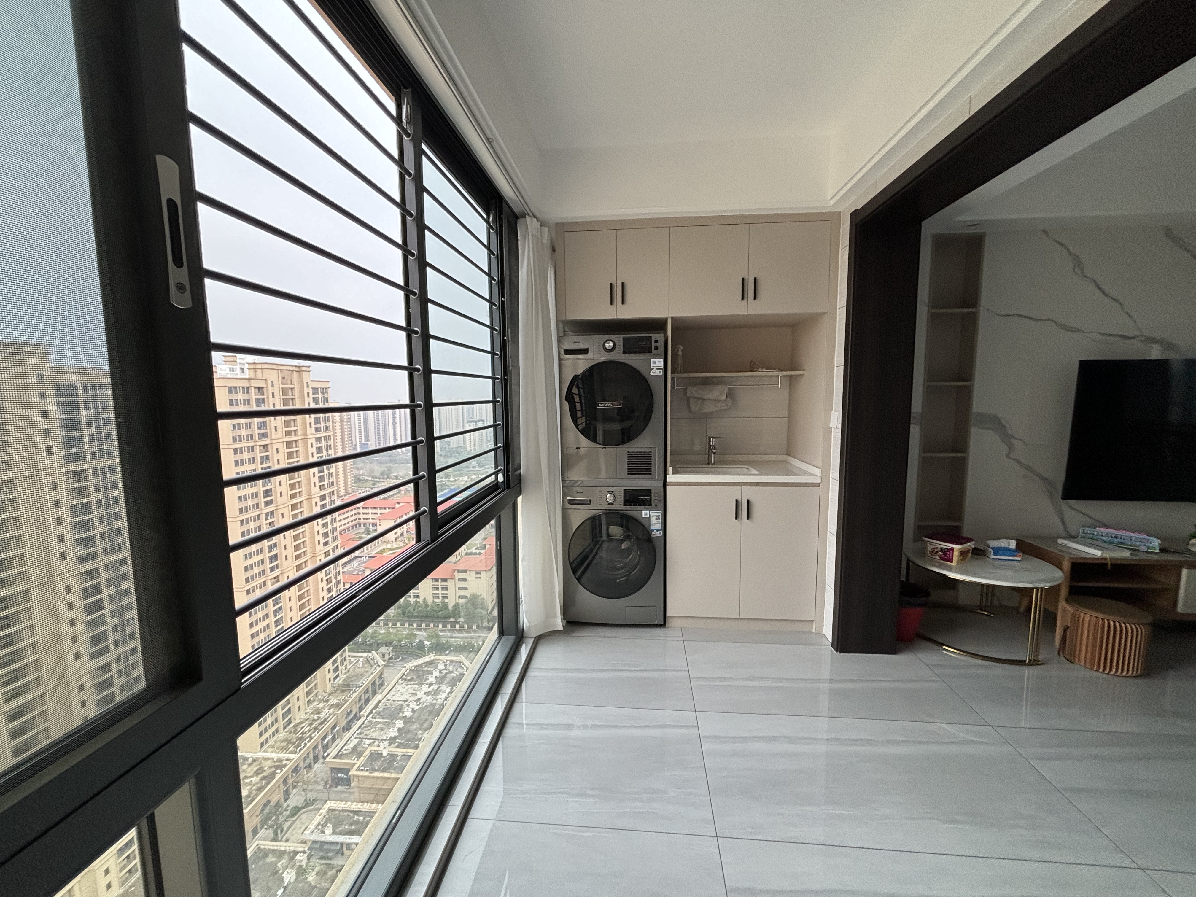 森林国际精装三房成色新看房方便