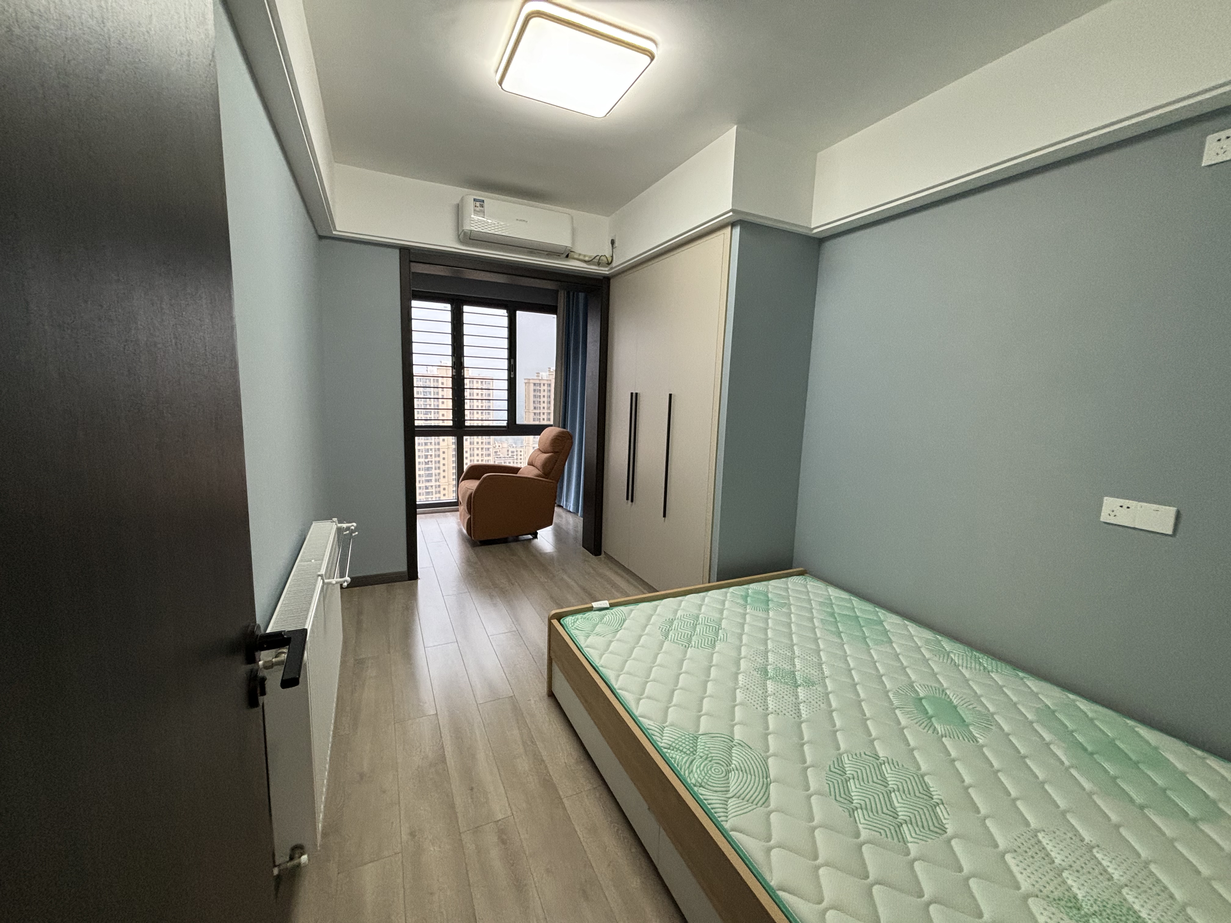 森林国际精装三房成色新看房方便