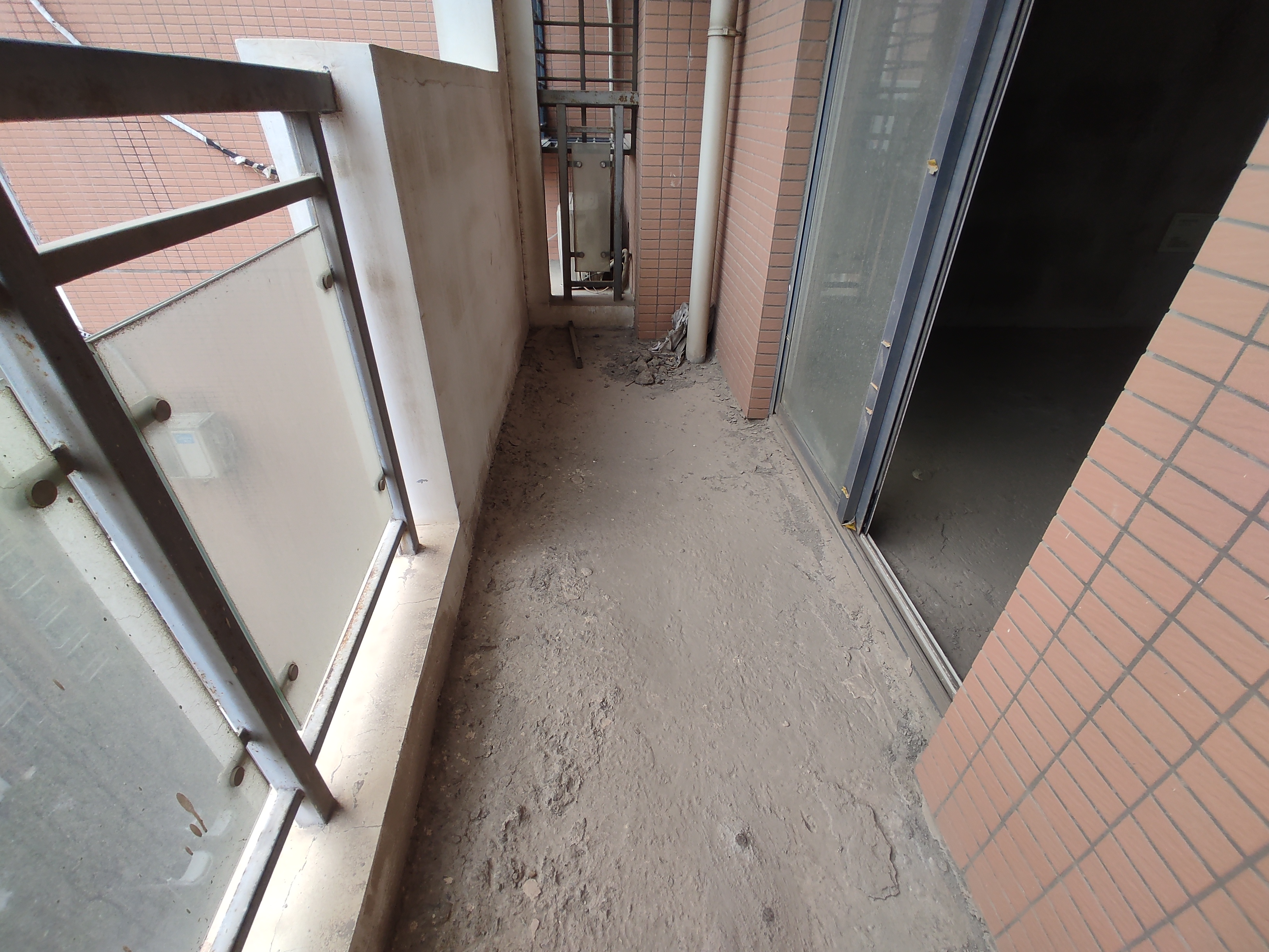 紫金城.精装三房南北通透.证件满二.看房方便