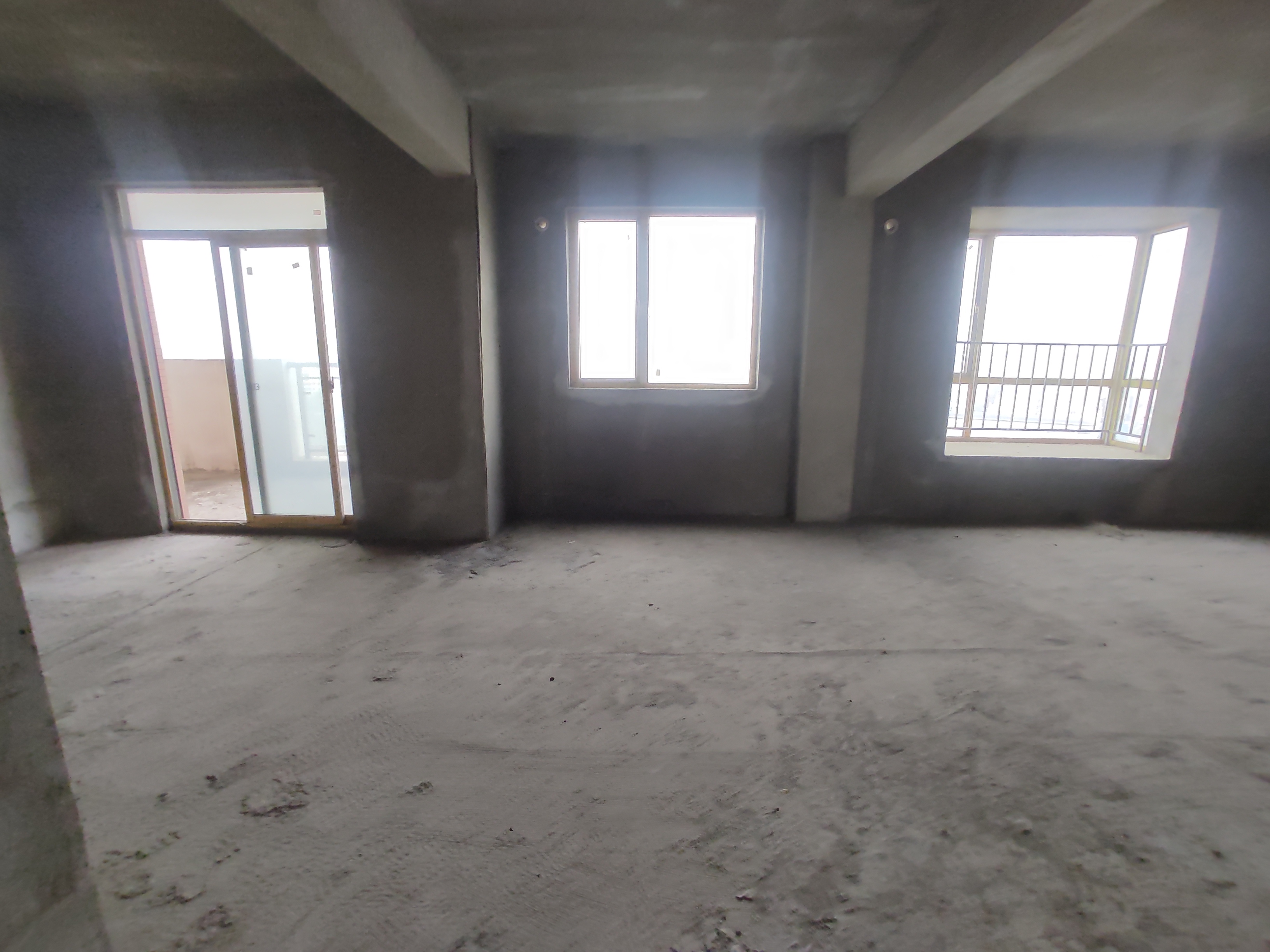 紫金城.精装三房南北通透.证件满二.看房方便