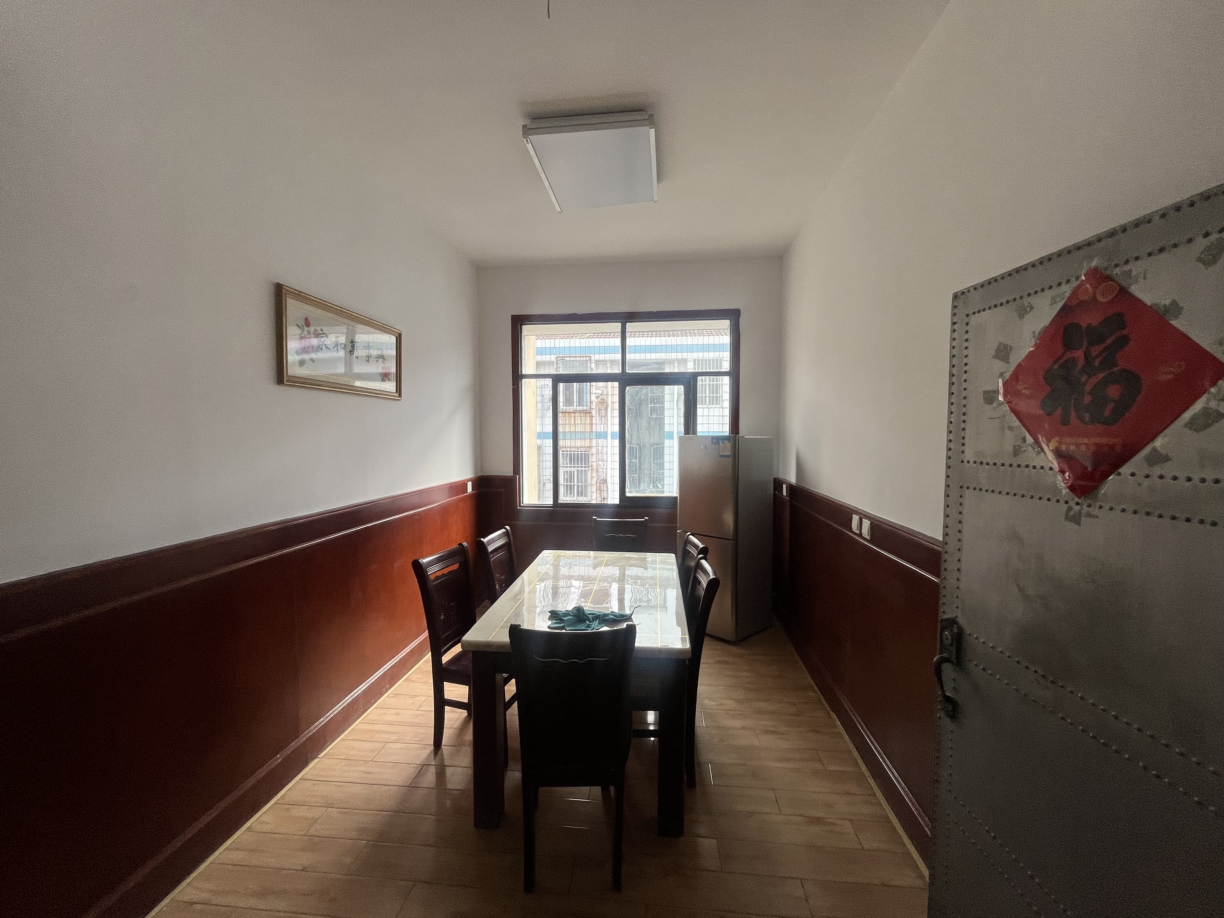 武商旁仙下河边物质局宿舍带地下室精装修三房两厅步梯好楼层看房方便