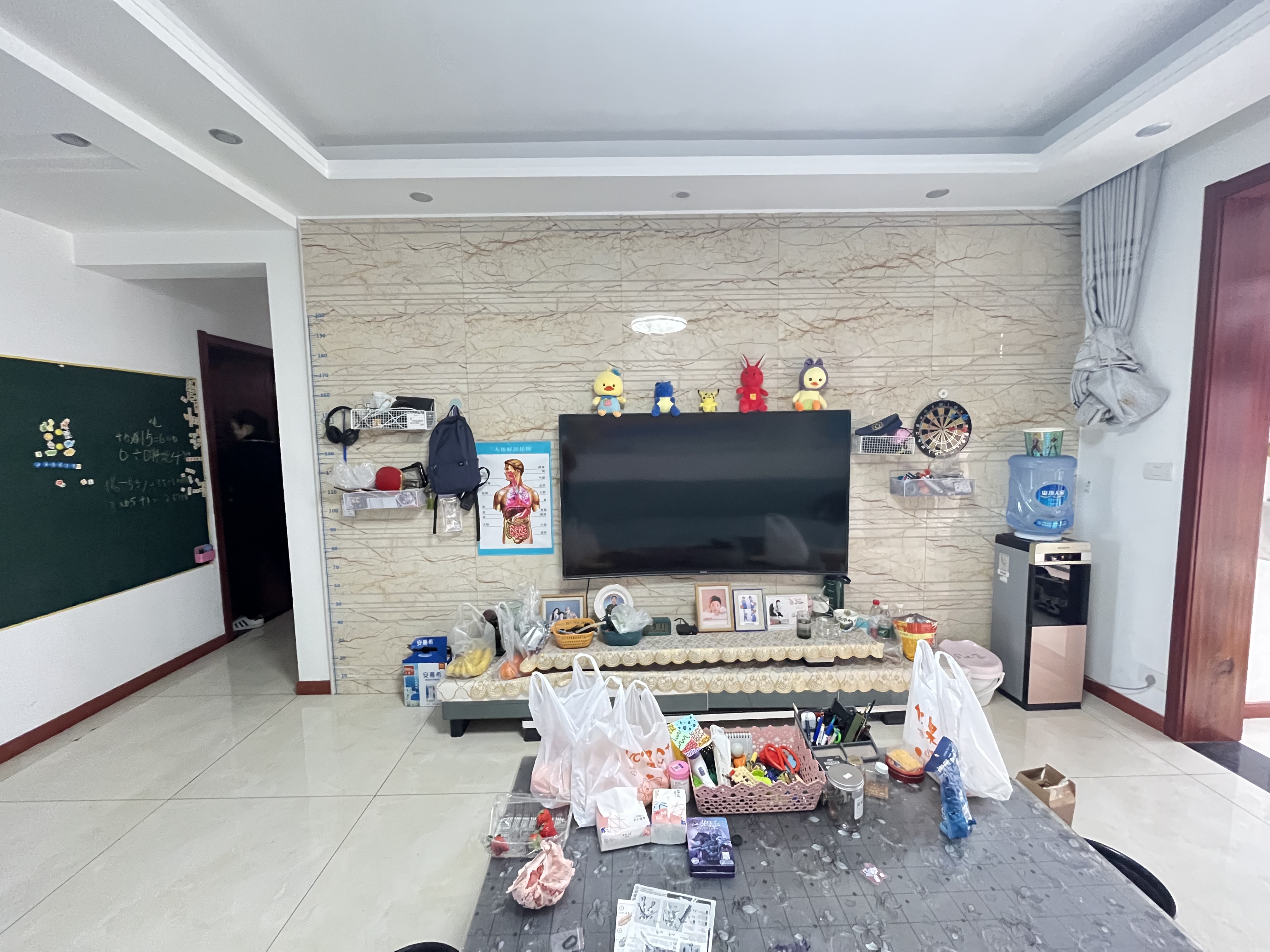 紫金城.精装三房两卫.出门就是學笑.证件满二.看房方便