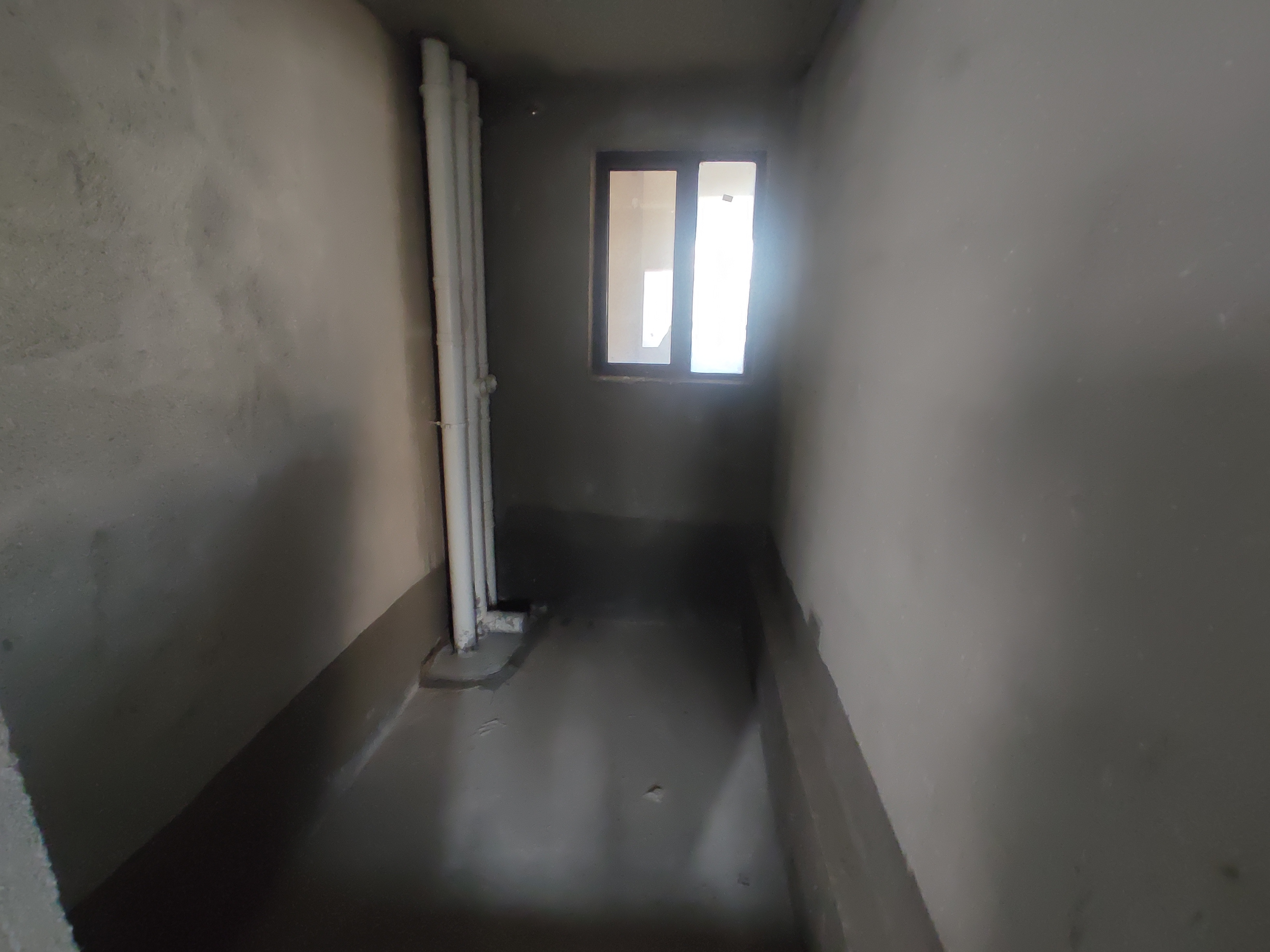 荣怀及弟世家.毛坯三房.三开间朝南.看房方便