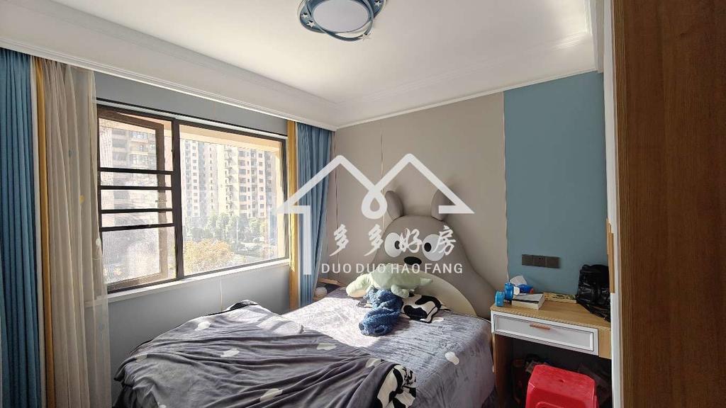 荣怀豪装4房2卫