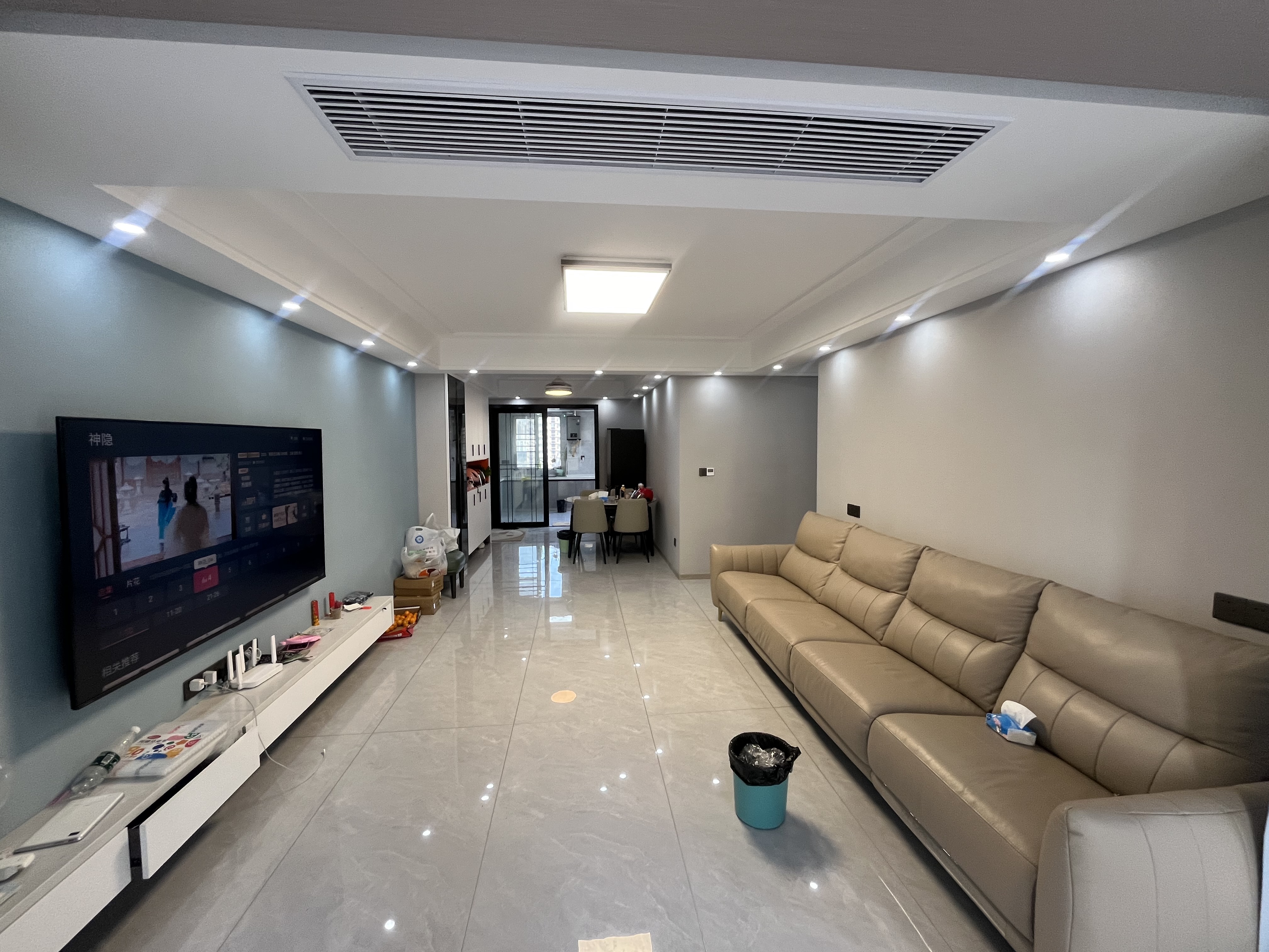 新城名都 城南人车分流的小区.精装四房.南北通透超大阳台.看房方便