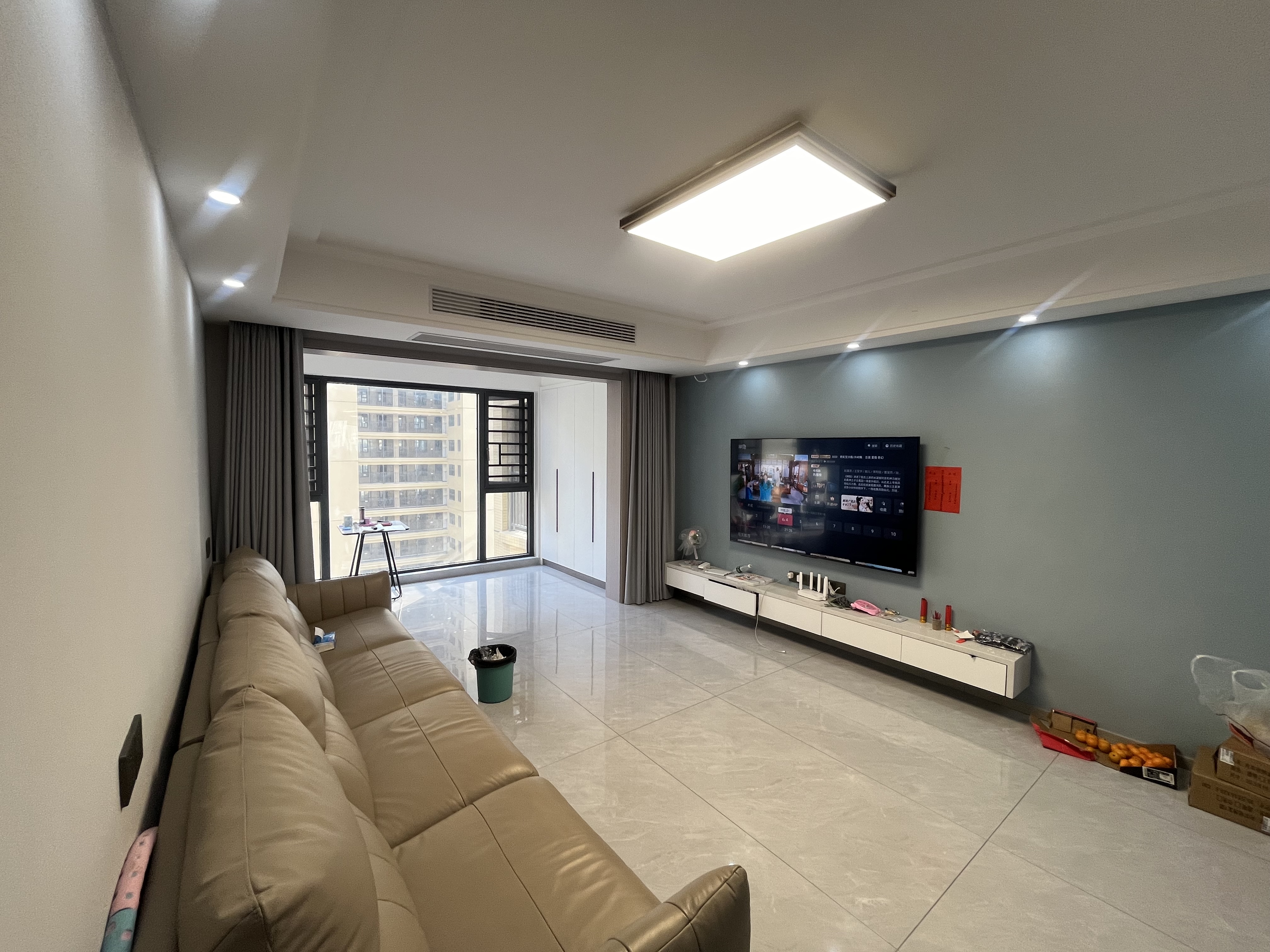 新城名都城南人车分流的小区.精装四房.南北通透超大阳台.看房方便