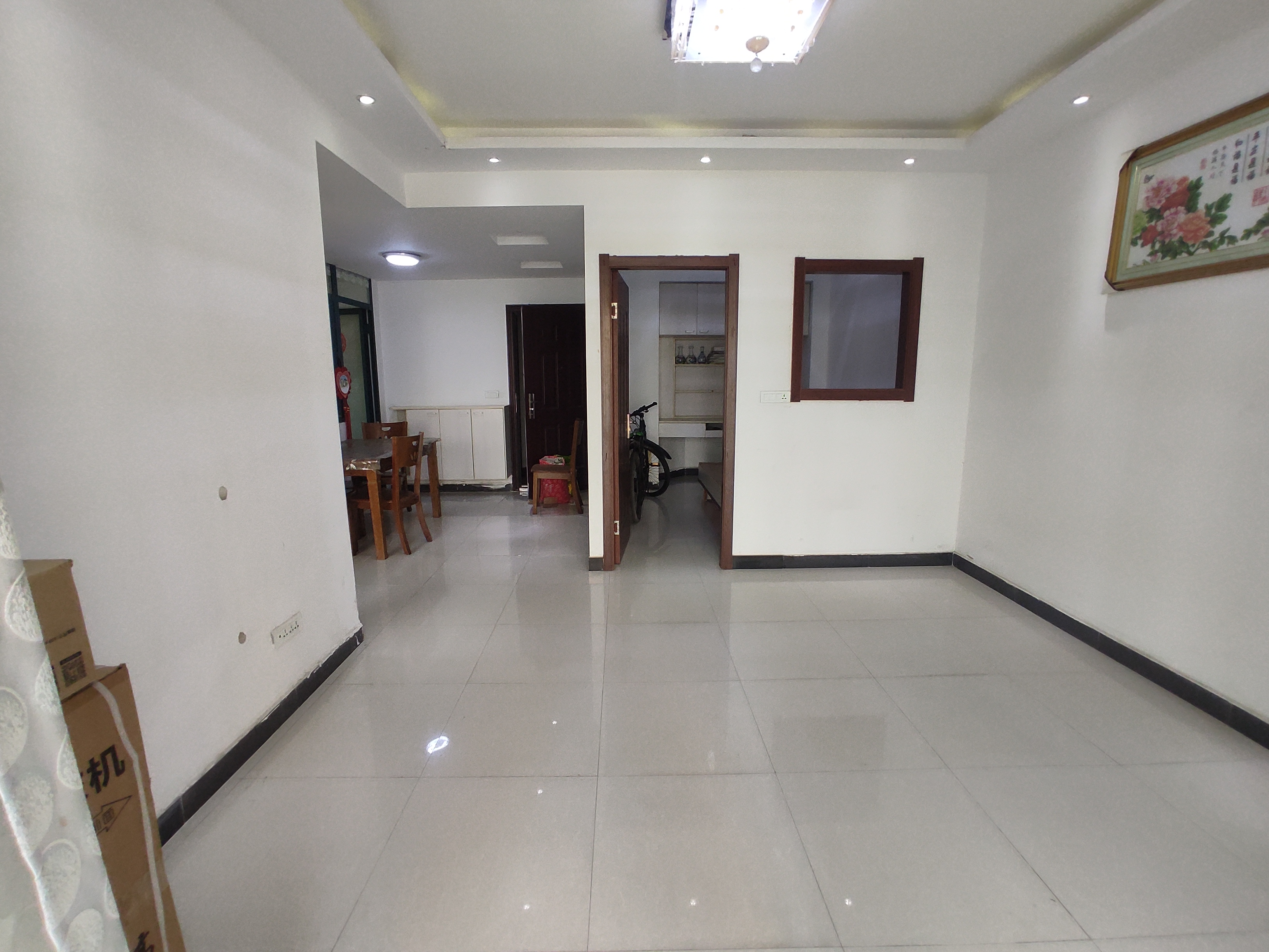 新城一号.精装两房.证件满二.看房方便