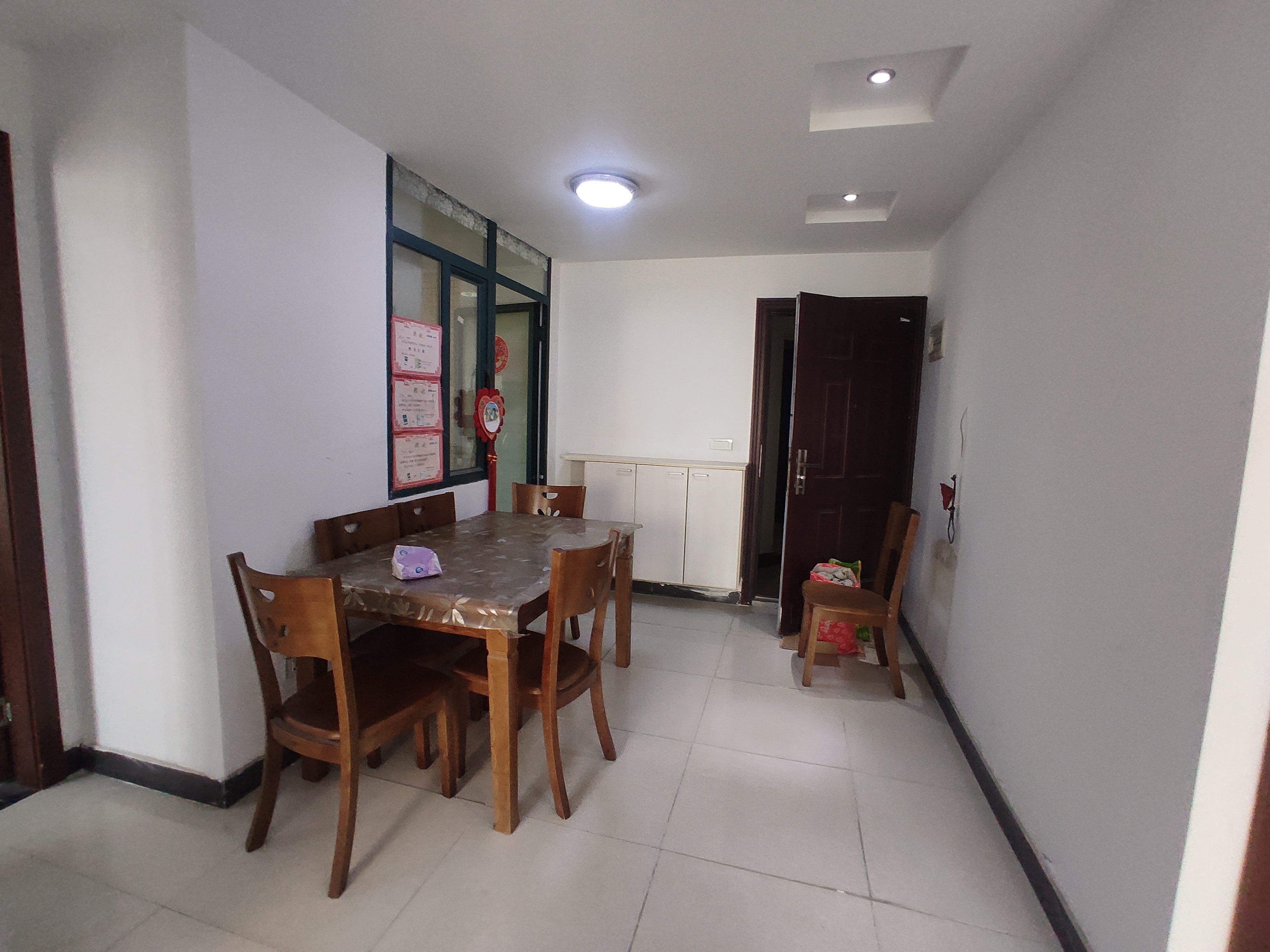 新城一号.精装两房.证件满二.看房方便