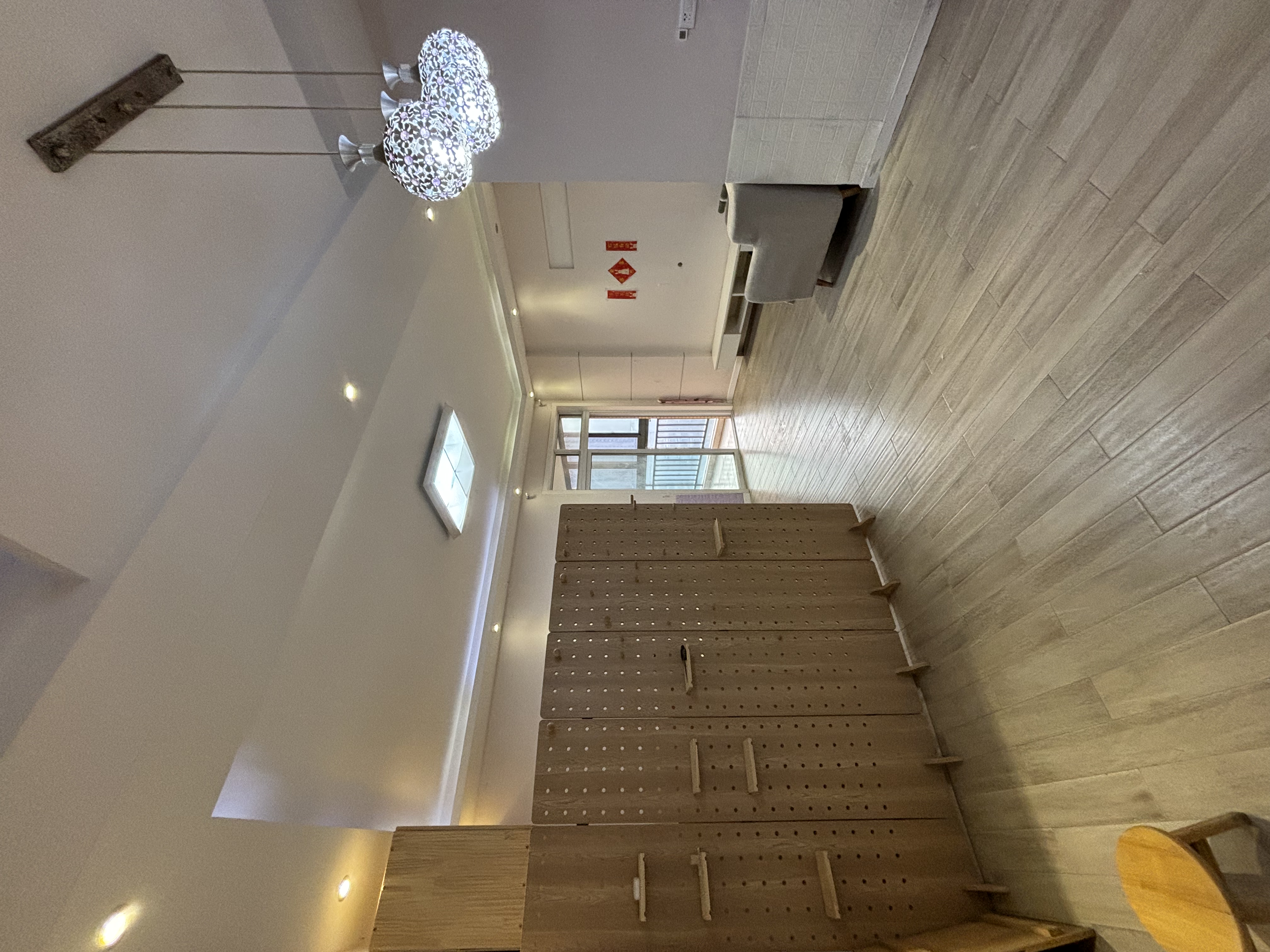 三丰鼎城.精装大两房.中间楼层.证件满二.看房方便