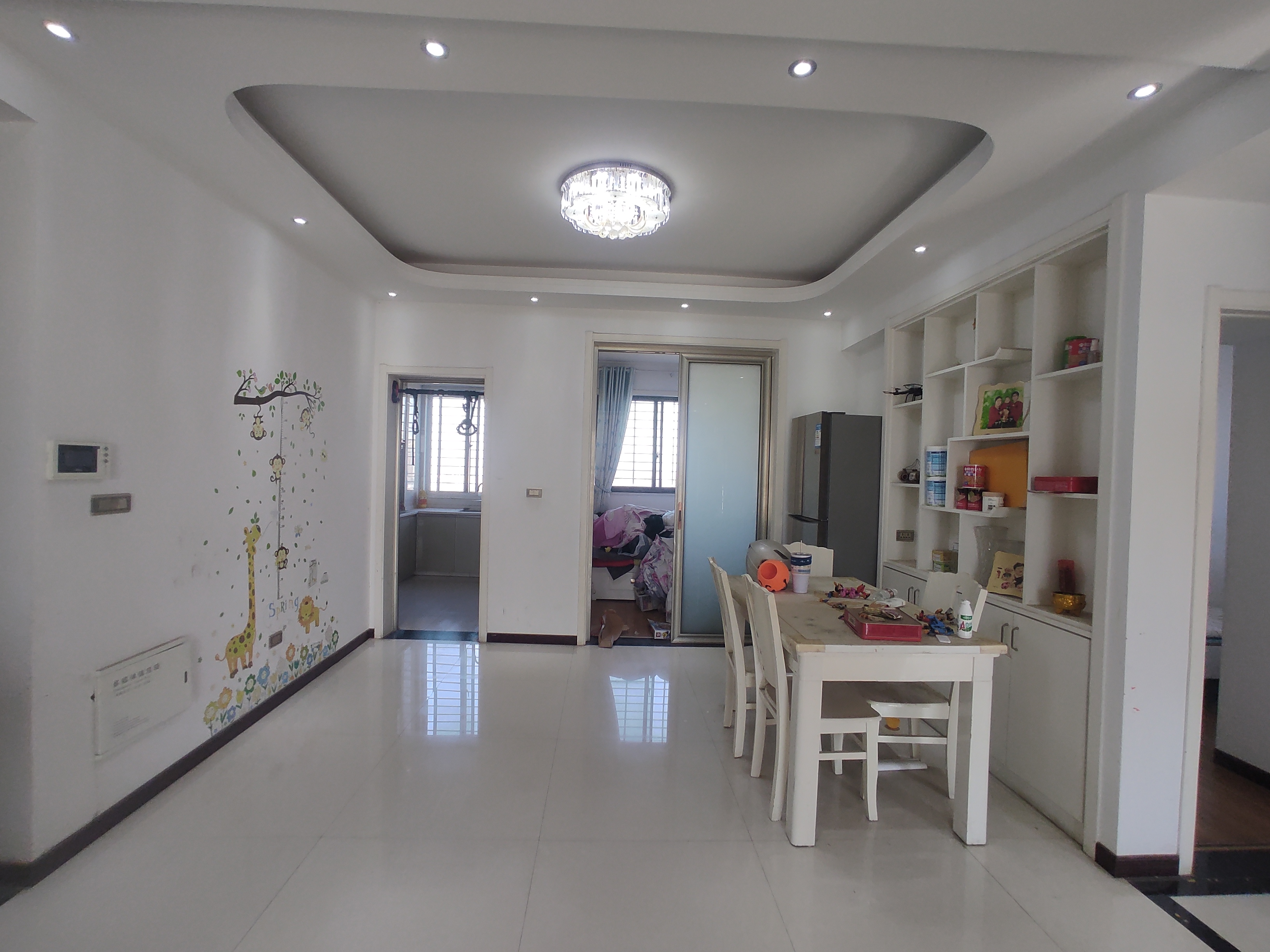 公园世家.精装三房两卫.单嫁5字开头.证件满二.看房方便