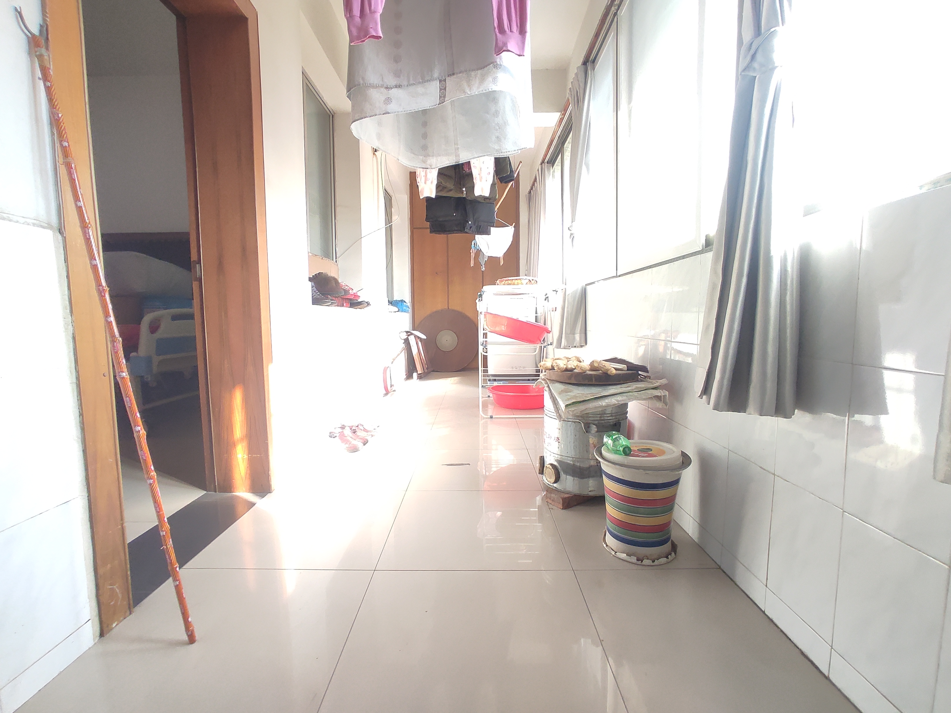 工商银行宿舍.精装三房两房.送20平地下车库.小区有出场好停车