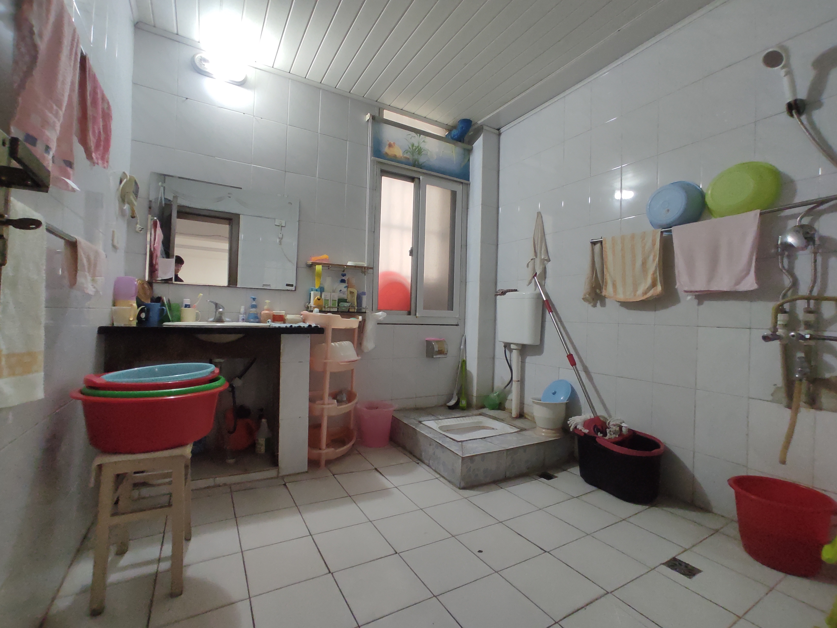 工商银行宿舍.精装三房两房.送20平地下车库.小区有出场好停车