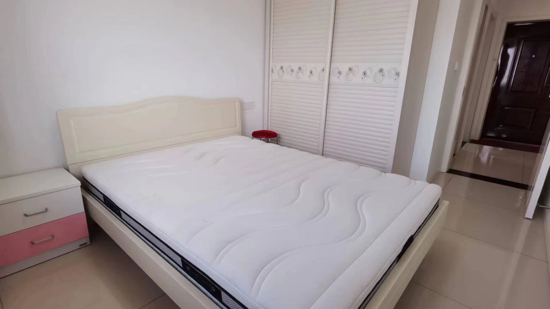 荣怀极地世家.精装两房.证件满二