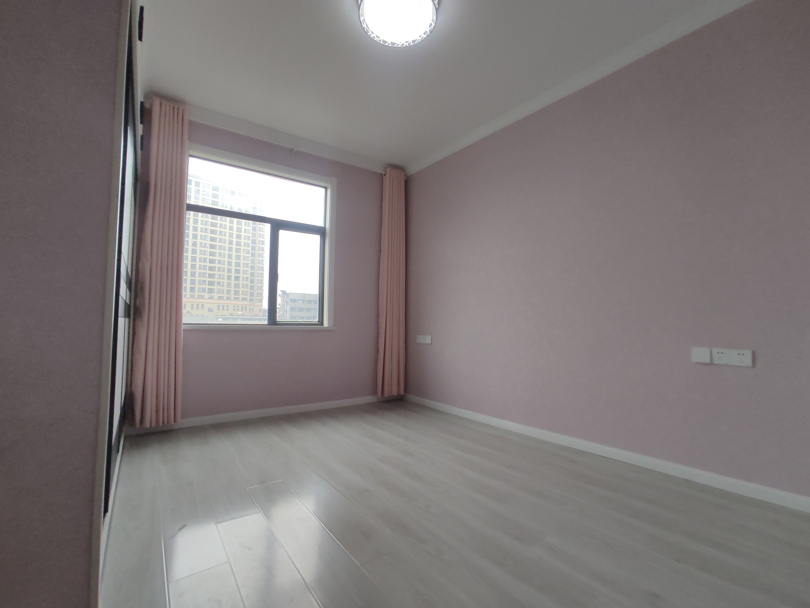 紫晶尚城.精装三房.看房方便