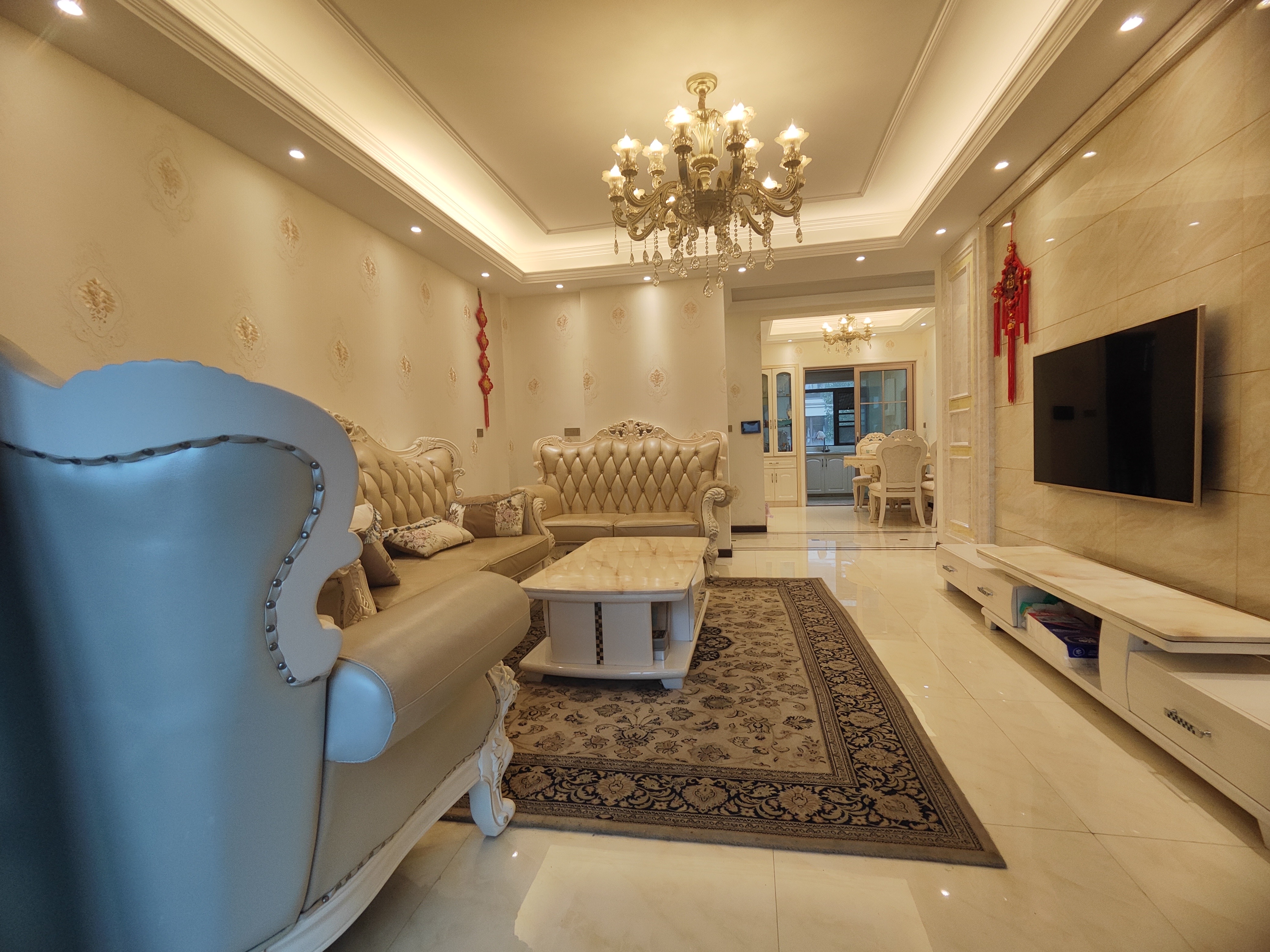 新街电梯小洋房基本未住全屋中央空调品牌家电全送