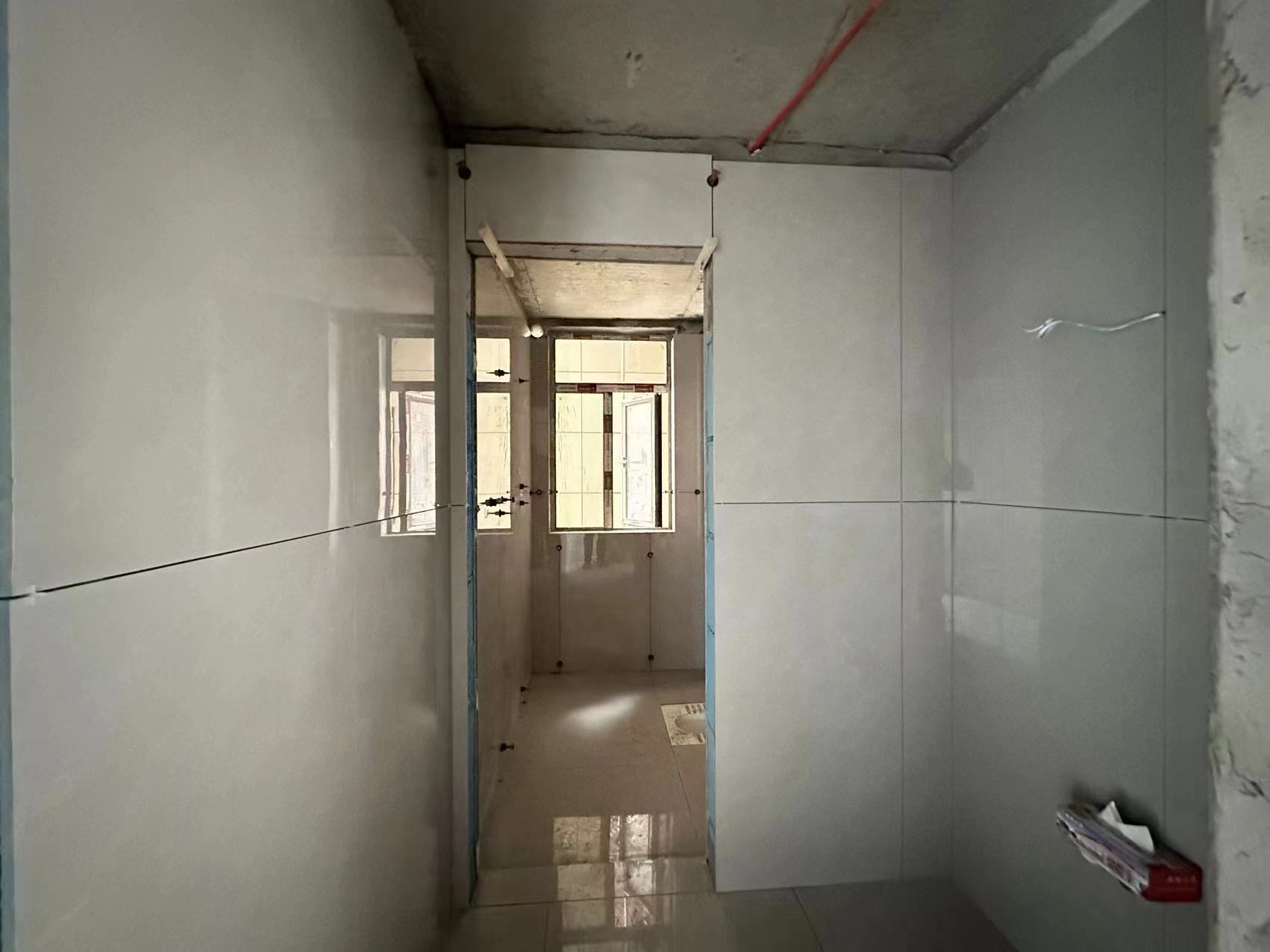 御湖世家半装修三房看房有密码