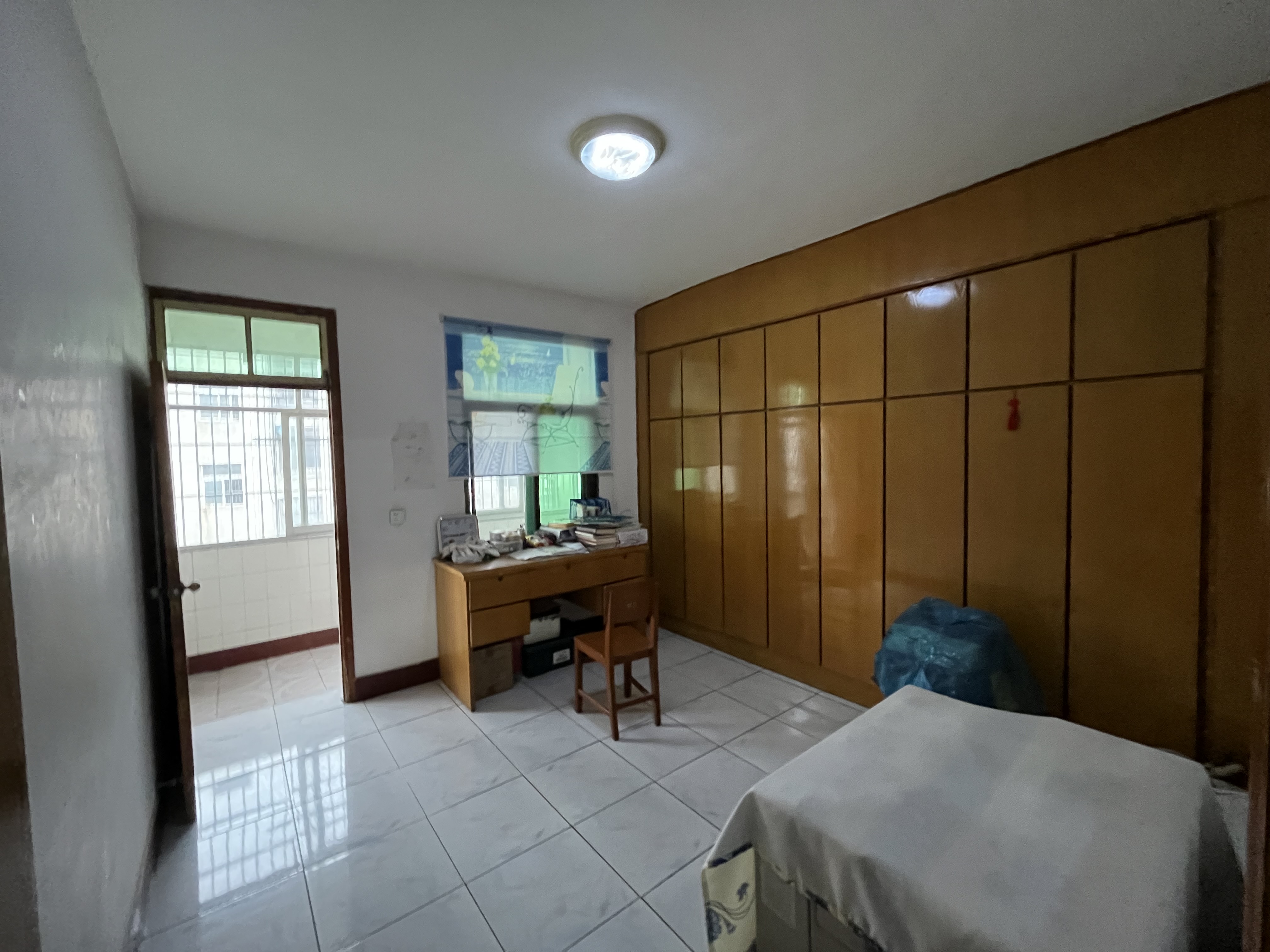 武商旁长虹卫生小区四房两卫拎包入住还带个地下室