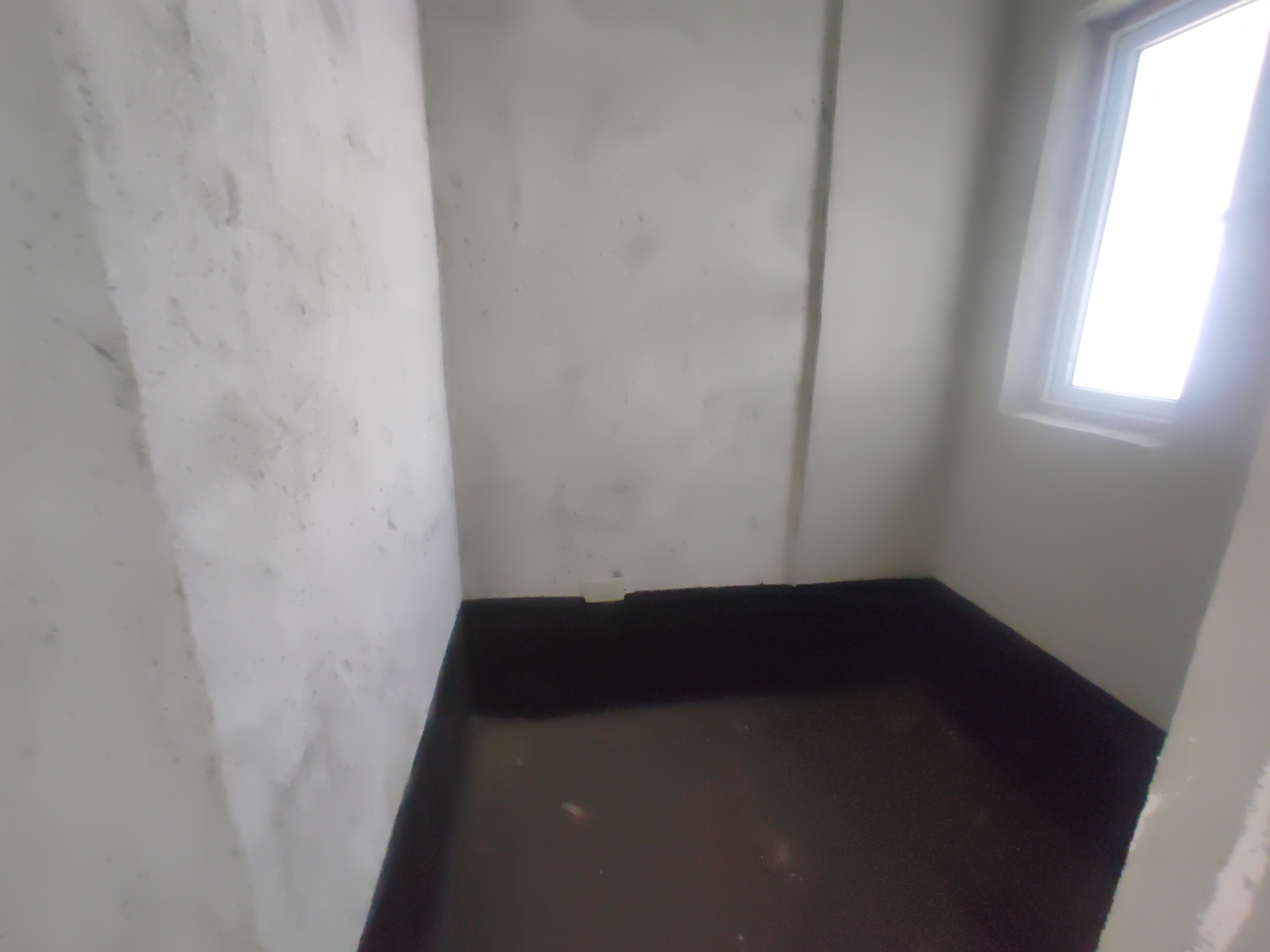 森林国际北苑.毛坯三房两卫.电梯中间楼层.看房有钥匙