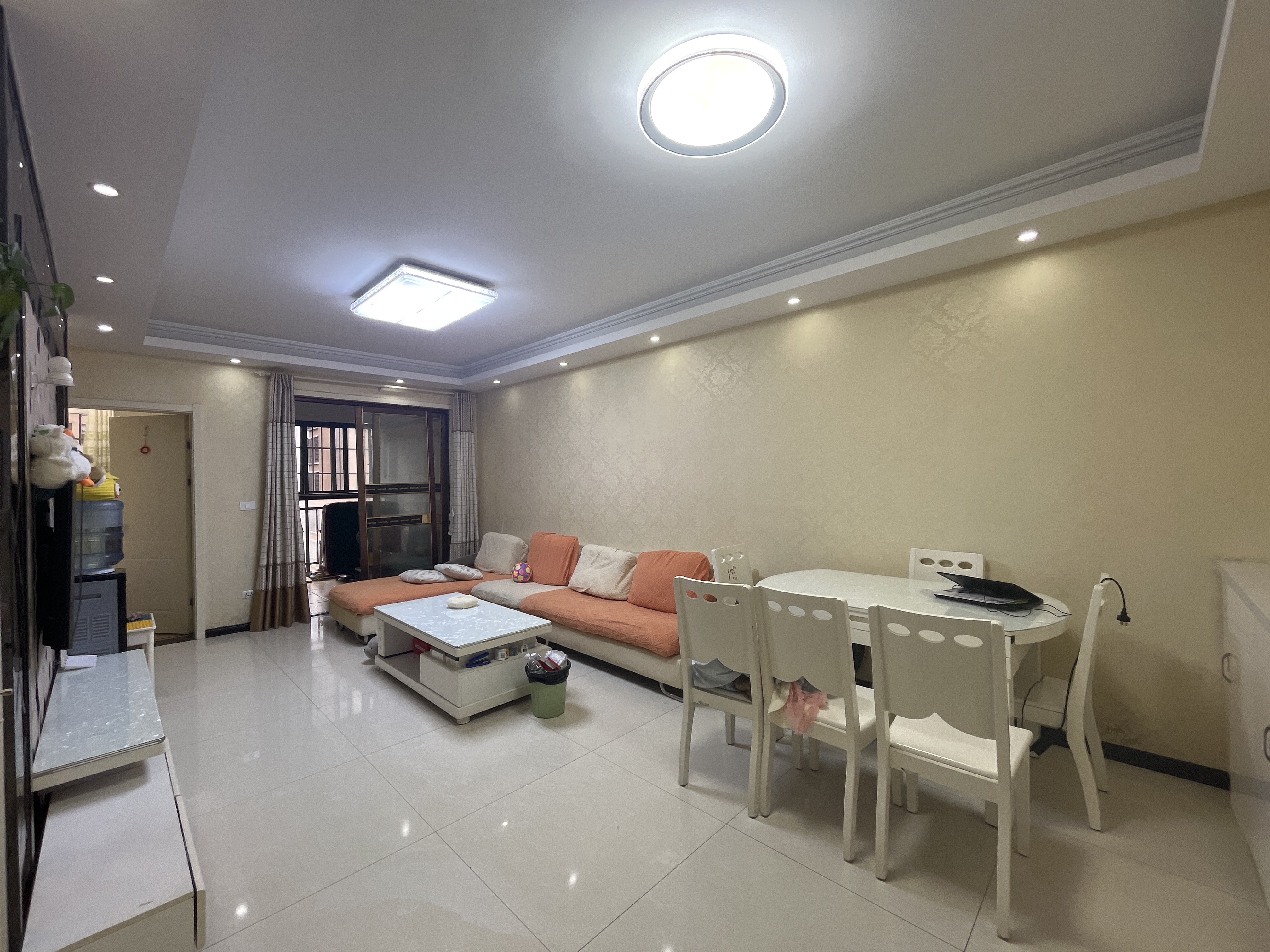 新壹仲正对面，翰林公馆，精装三房，户型方正，房东急售