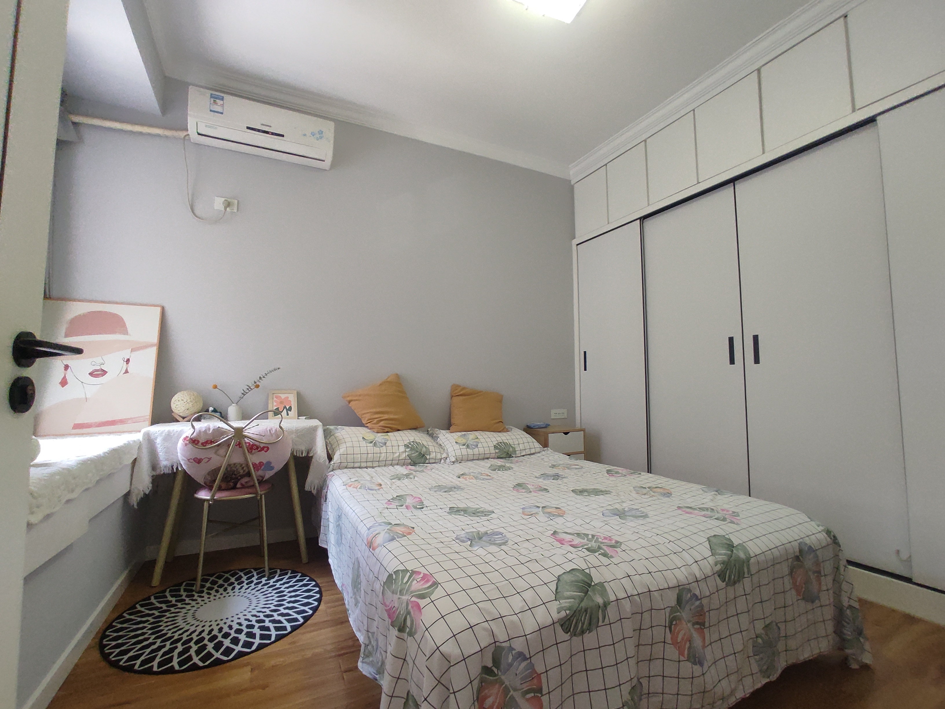 汉江景苑.精装大两房.房子刚装修一年多.看房方便