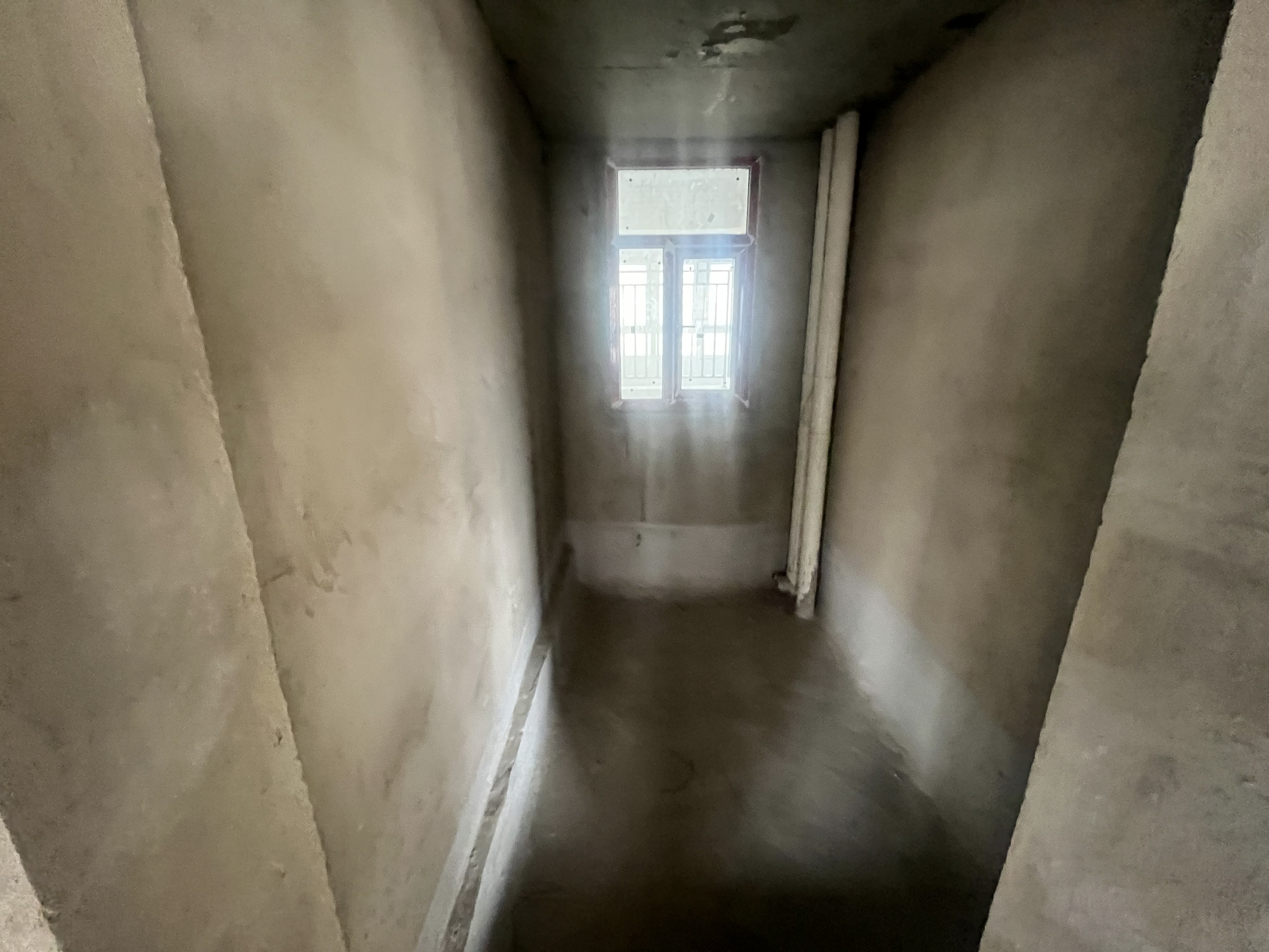 沔阳公馆毛坯三房中间楼层看房方便