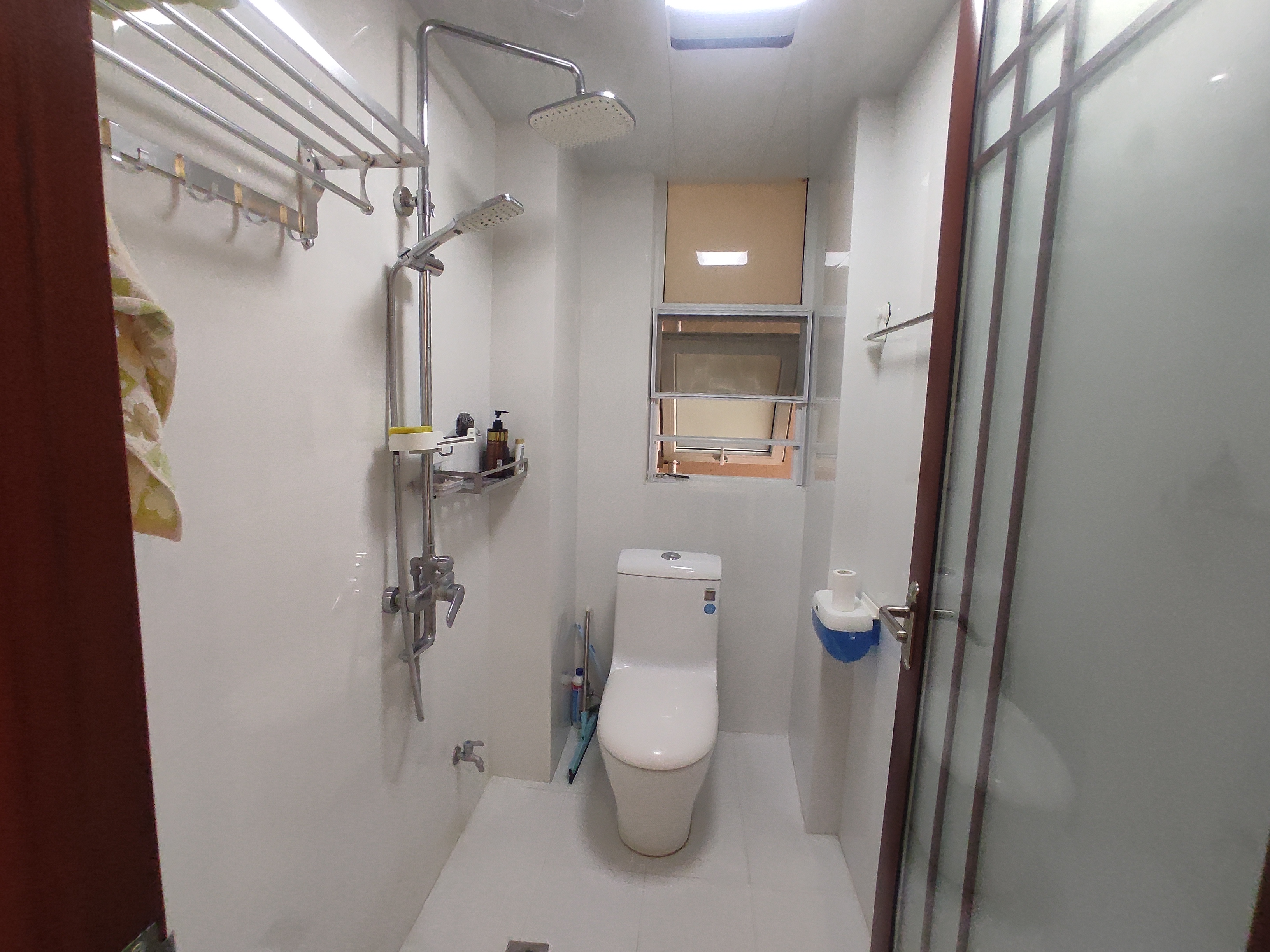 满庭春.精装供暖大两房.证件满二.看房方便