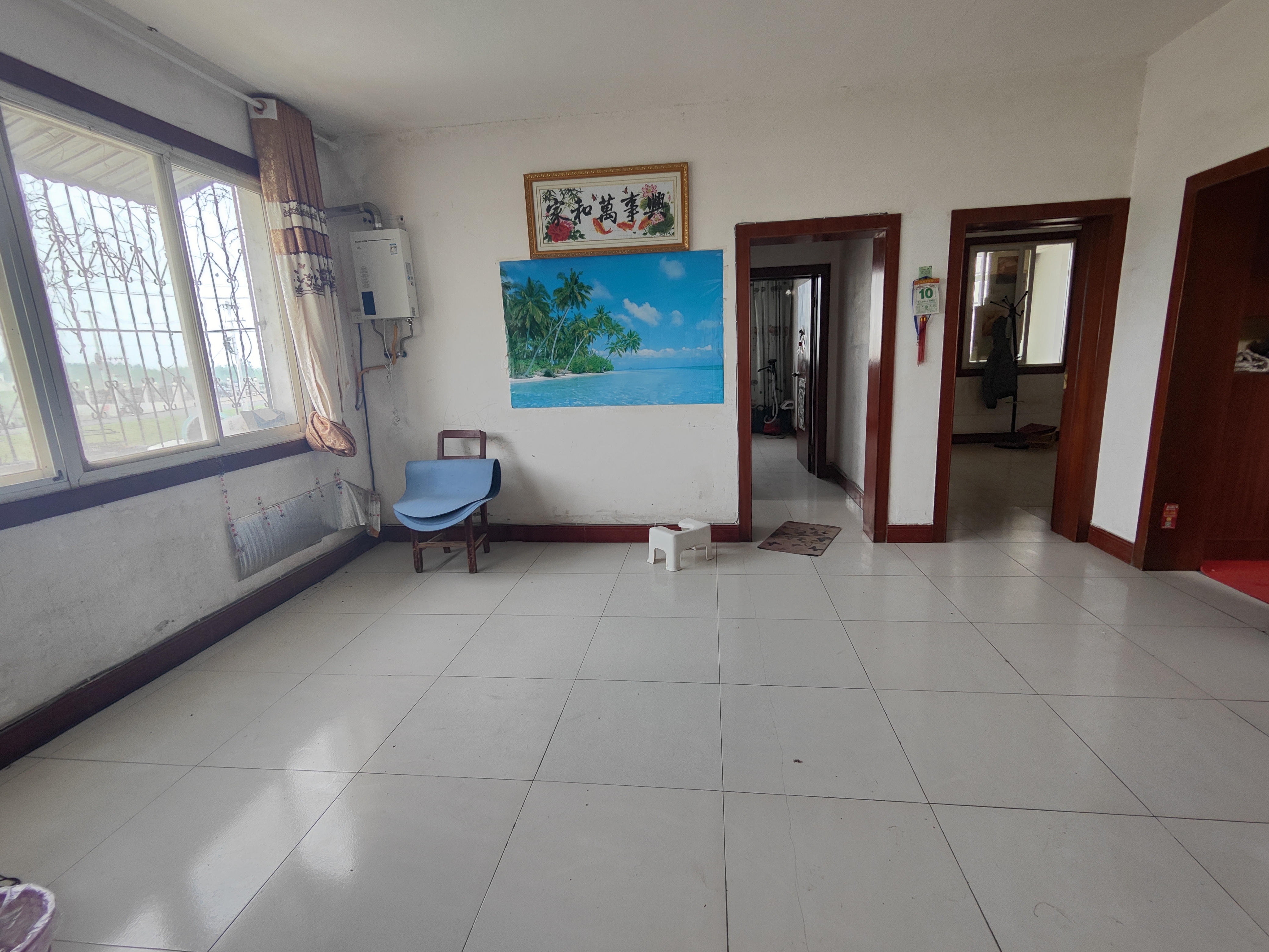 逢春花园.精装大两房.步梯三楼.证件满二