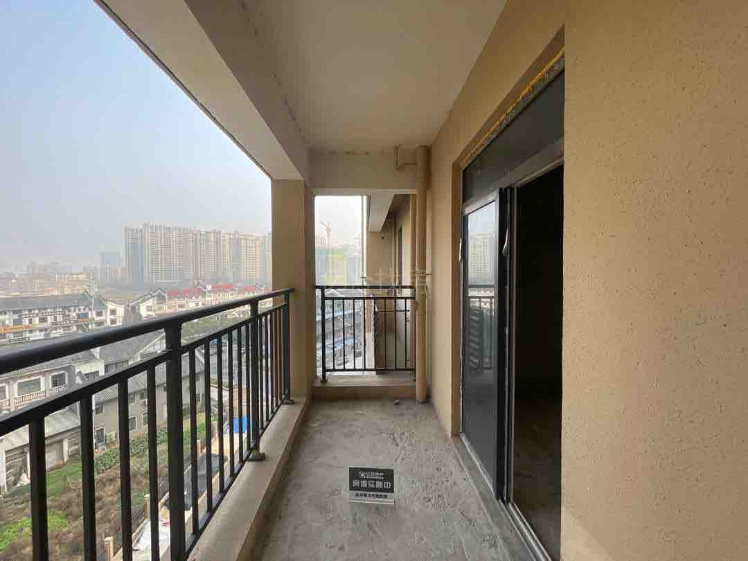 南国明珠三房二厅二卫，采光好