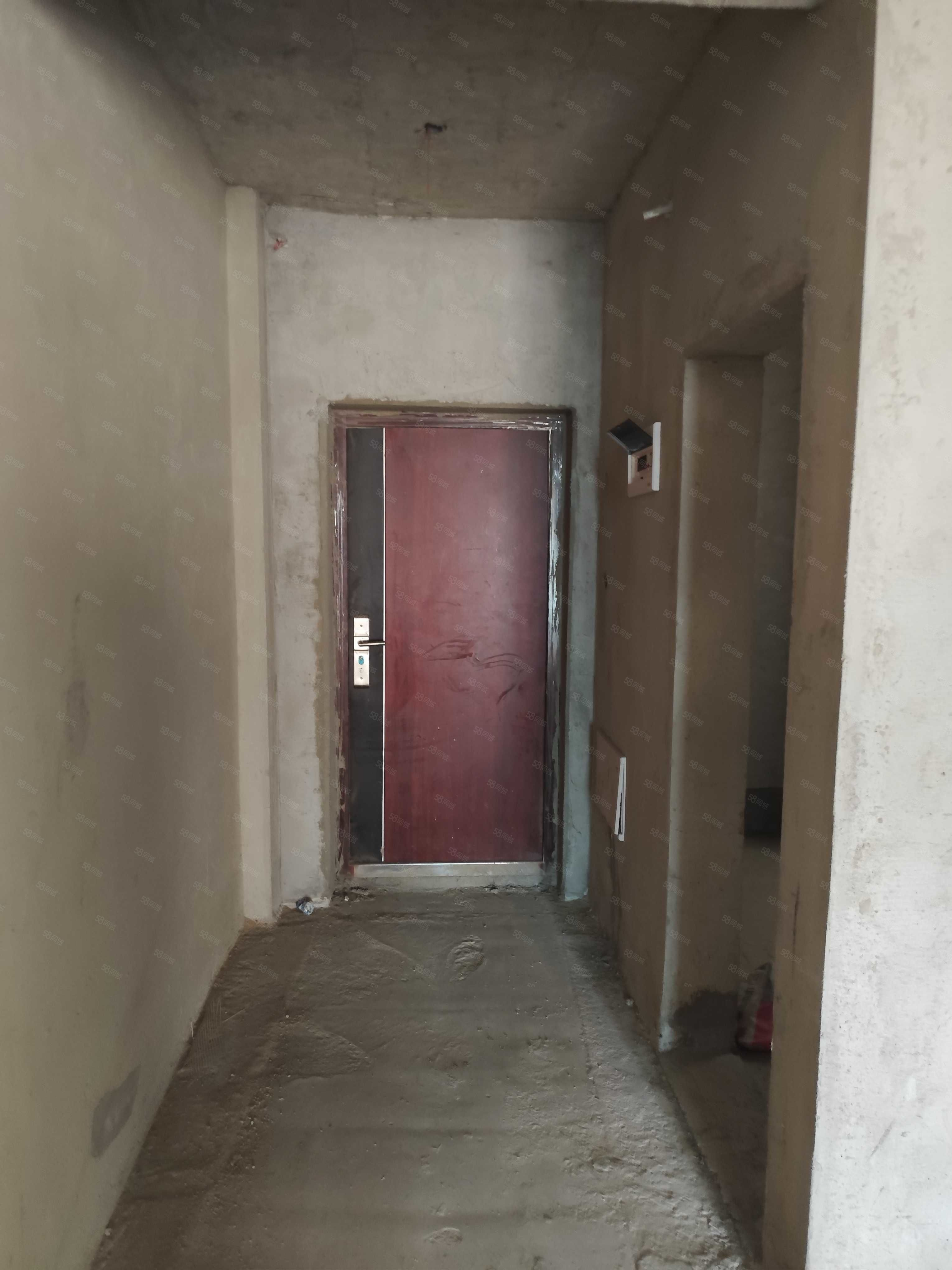 康湾熙岸毛坯三房