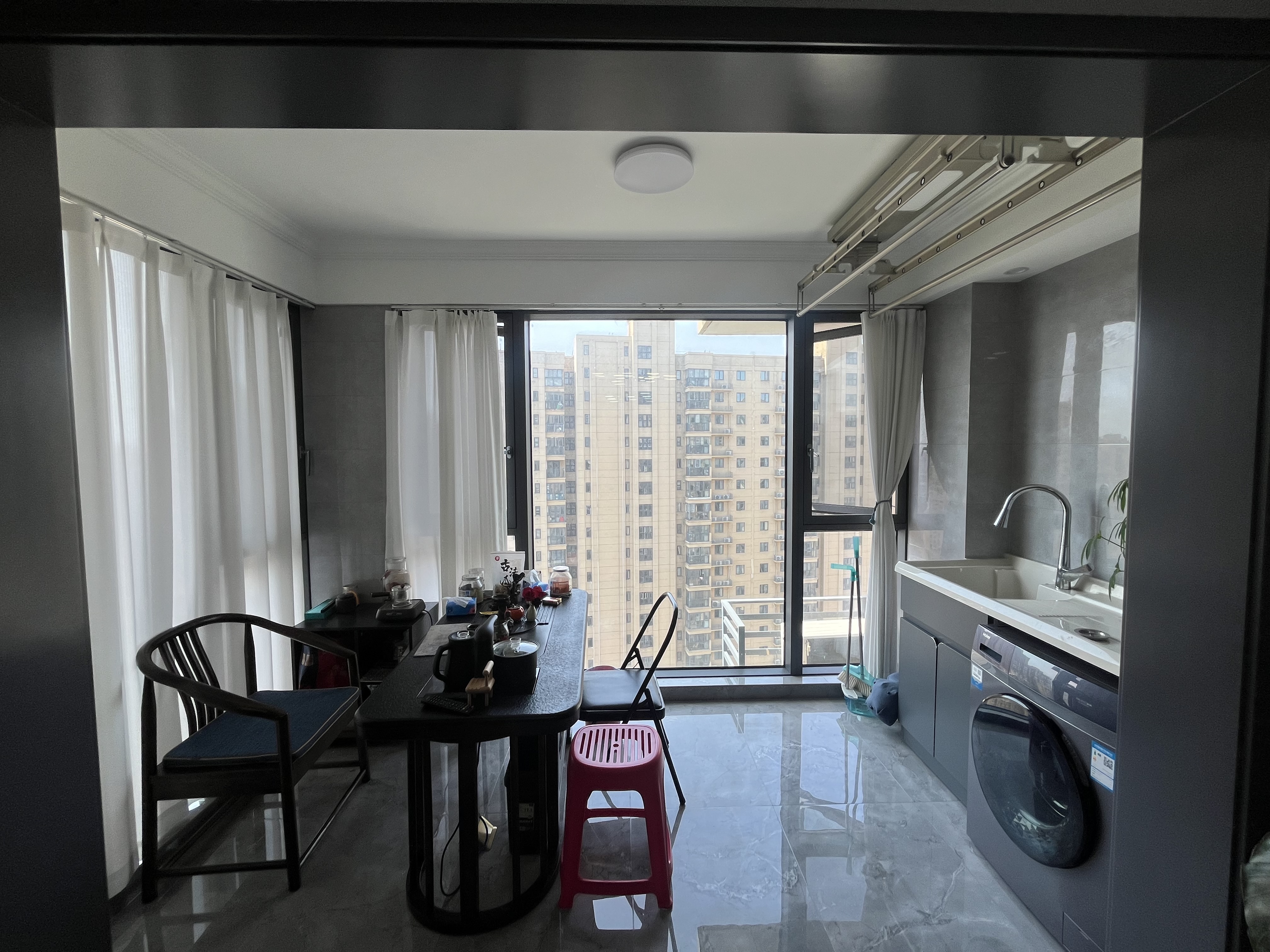 满庭春全新装修两房视野无遮挡房东基本未住