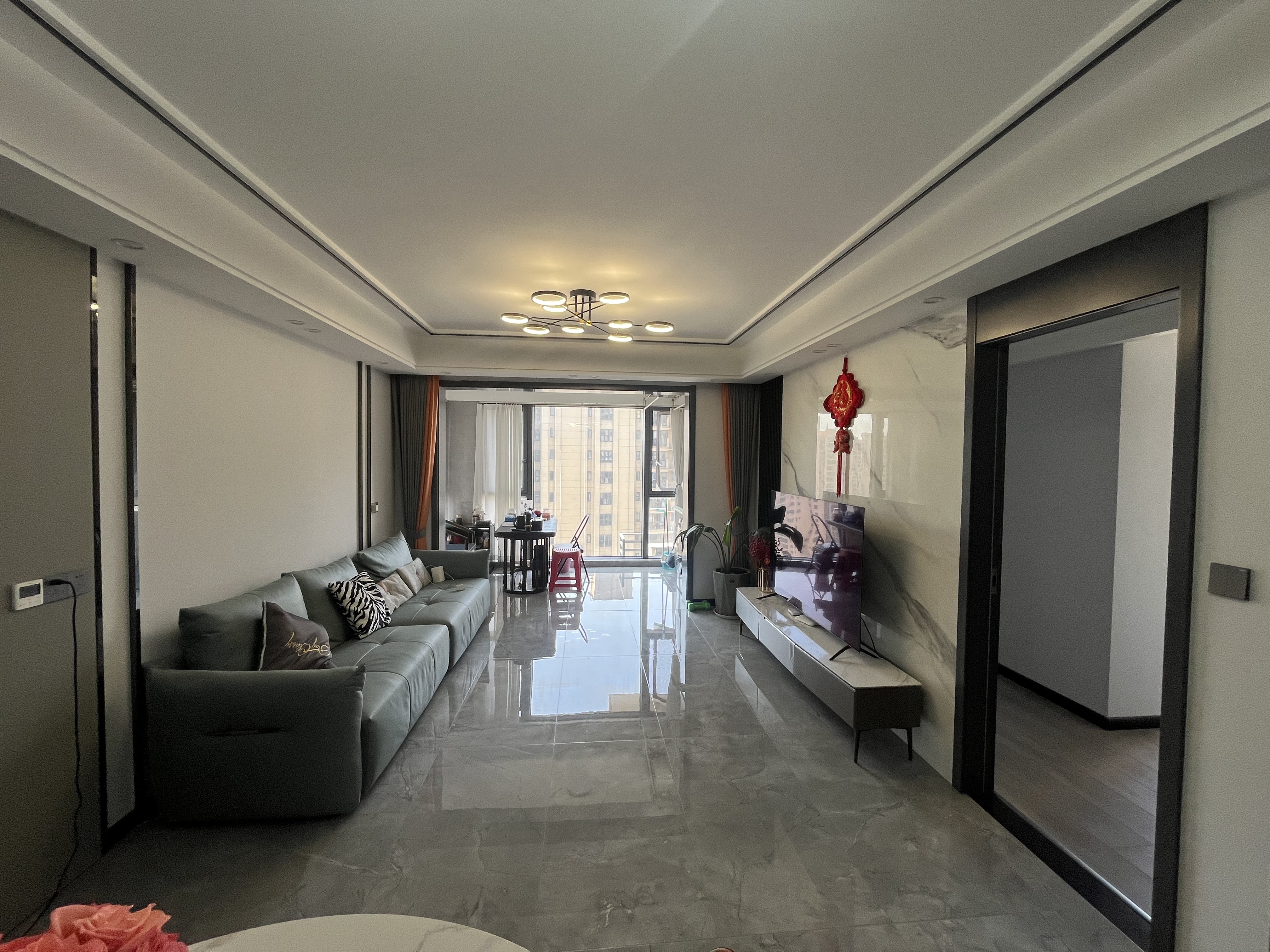 满庭春 全新装修两房视野无遮挡 房东基本未住